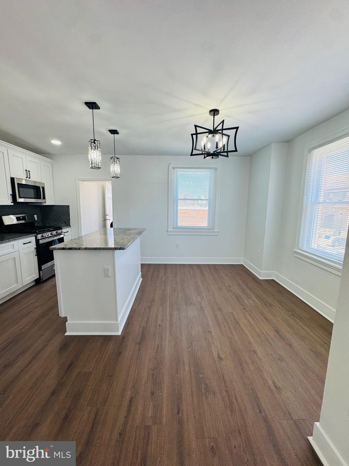 LAWNCREST - Residential