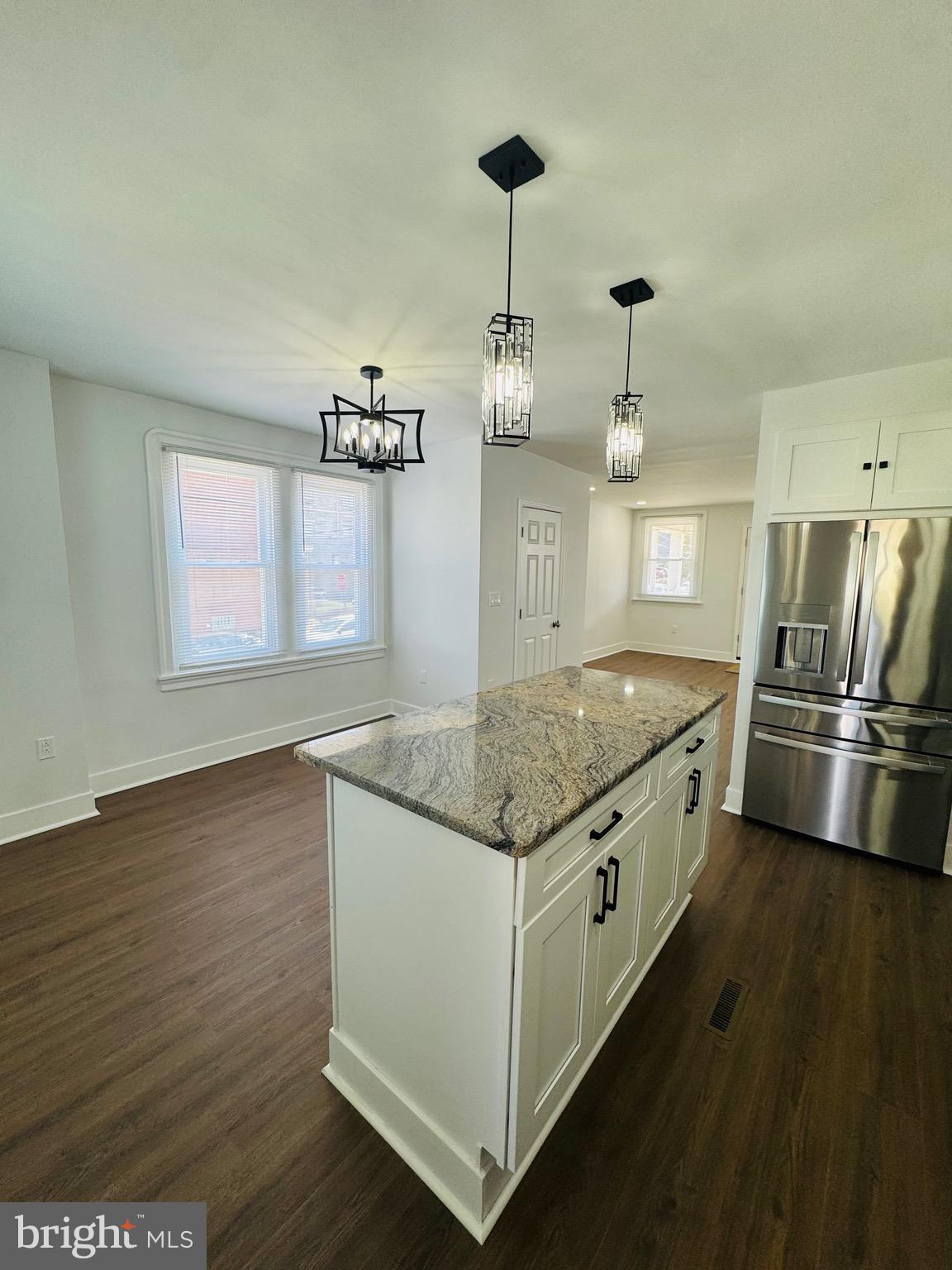 LAWNCREST - Residential