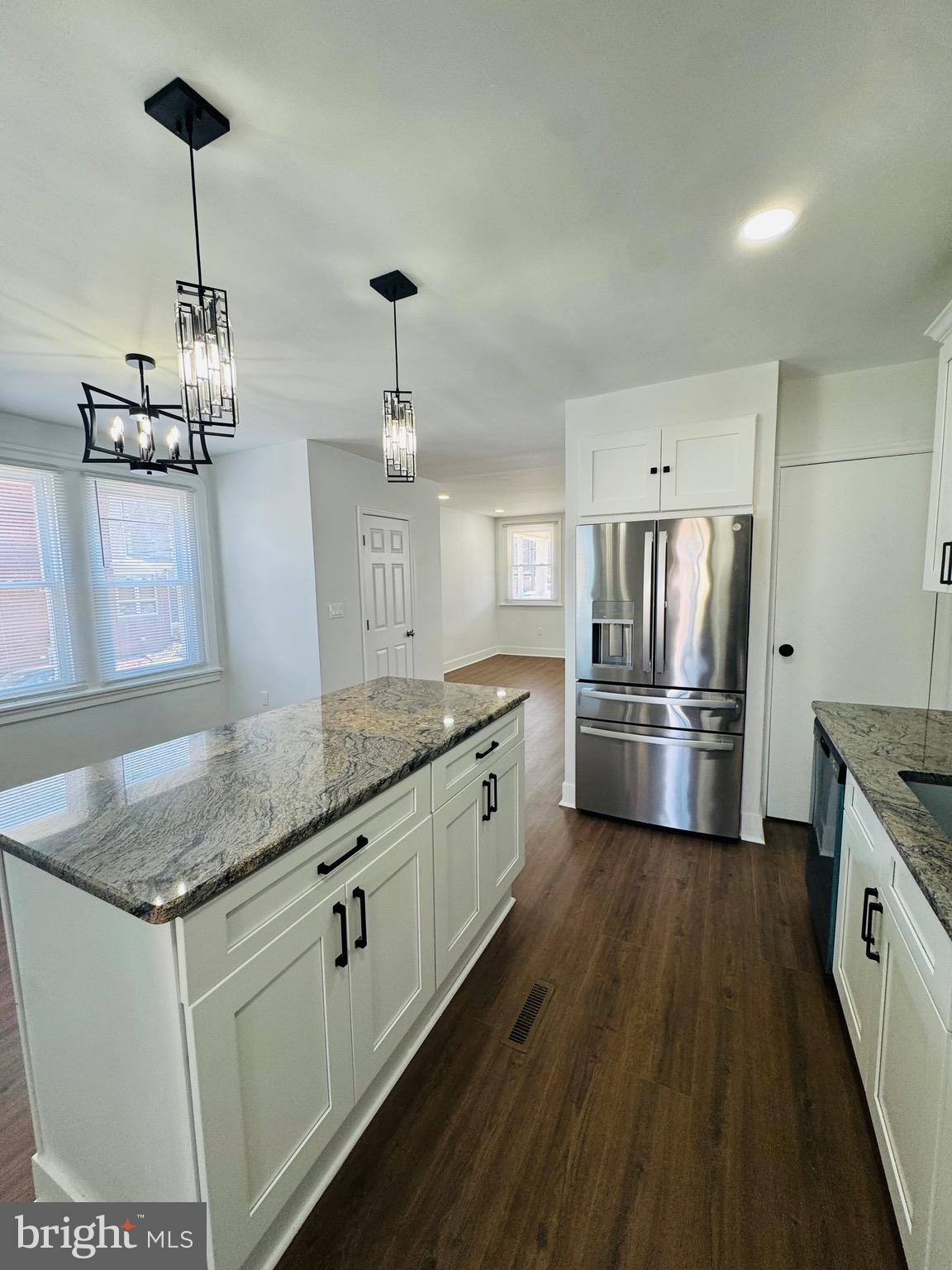 LAWNCREST - Residential