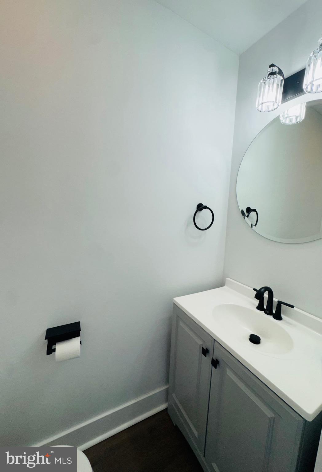 LAWNCREST - Residential