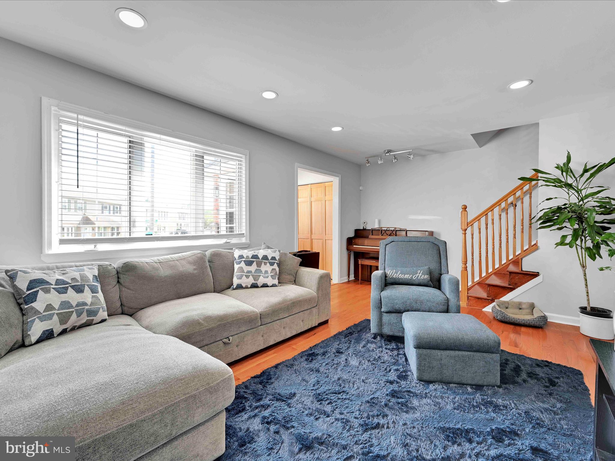 301 MELLING AVENUE