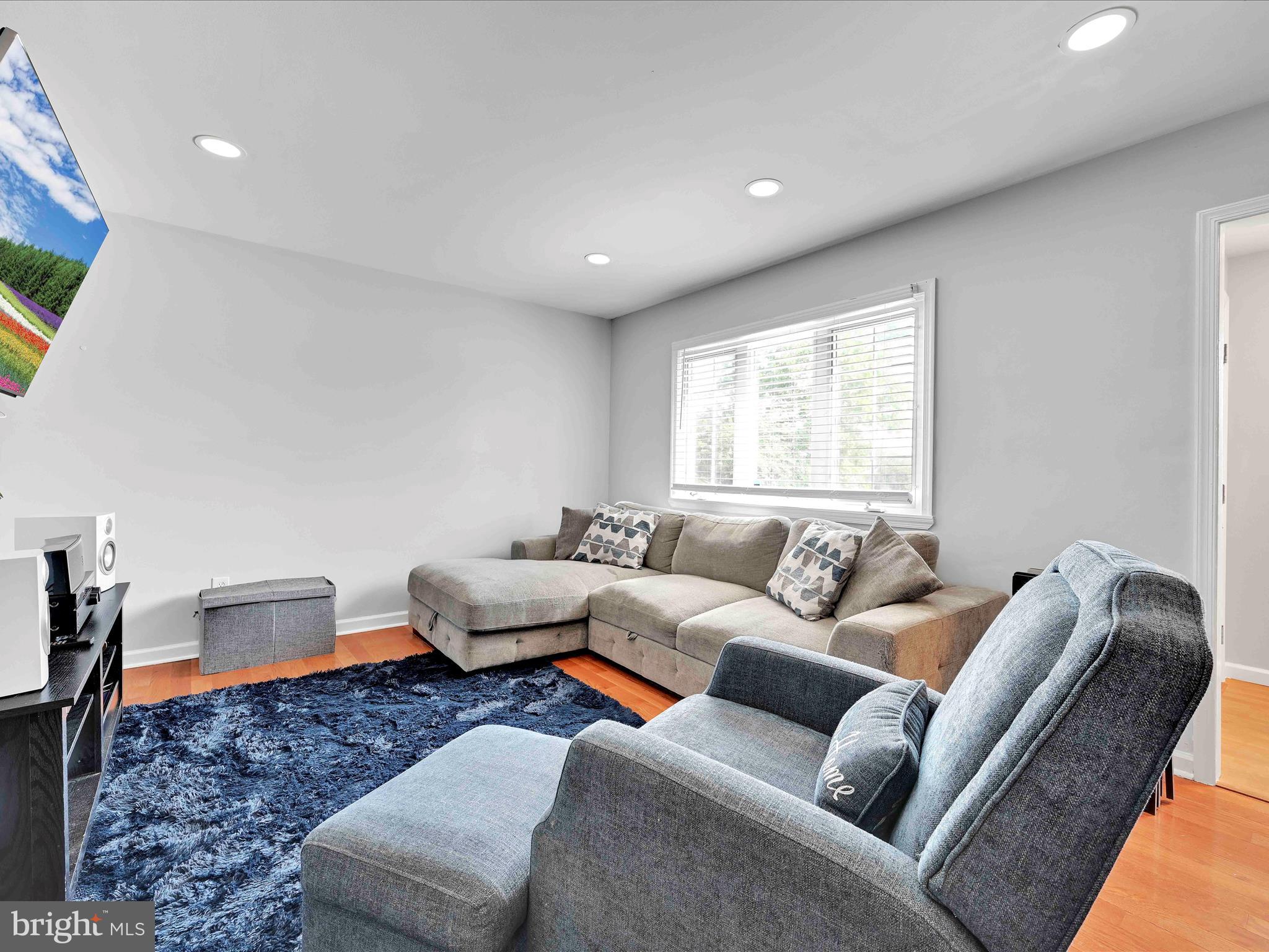 301 MELLING AVENUE