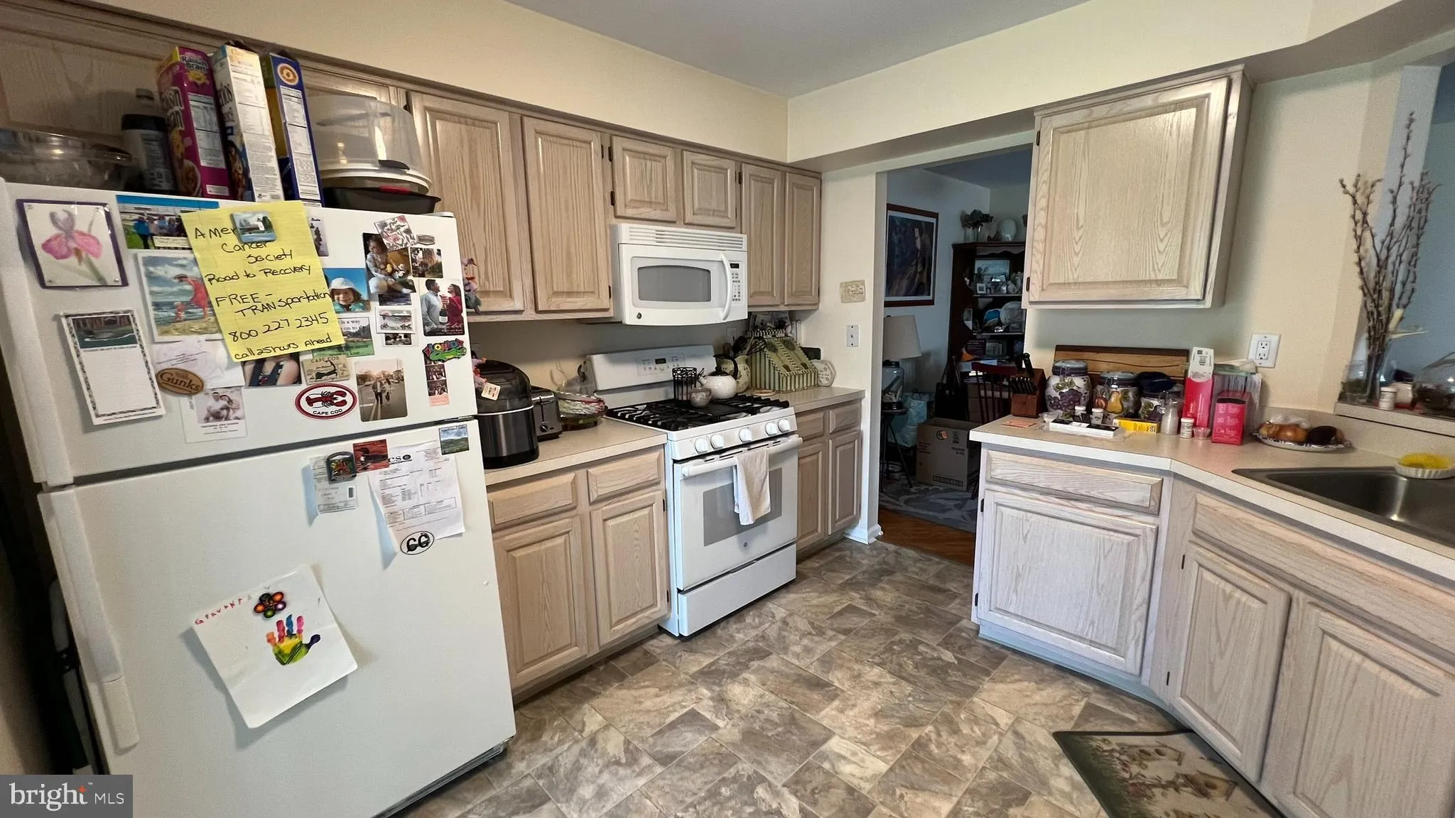 Blackwood, New Jersey 08012, United States, 2 Bedrooms Bedrooms, ,3 BathroomsBathrooms,Residential,Pending,130759