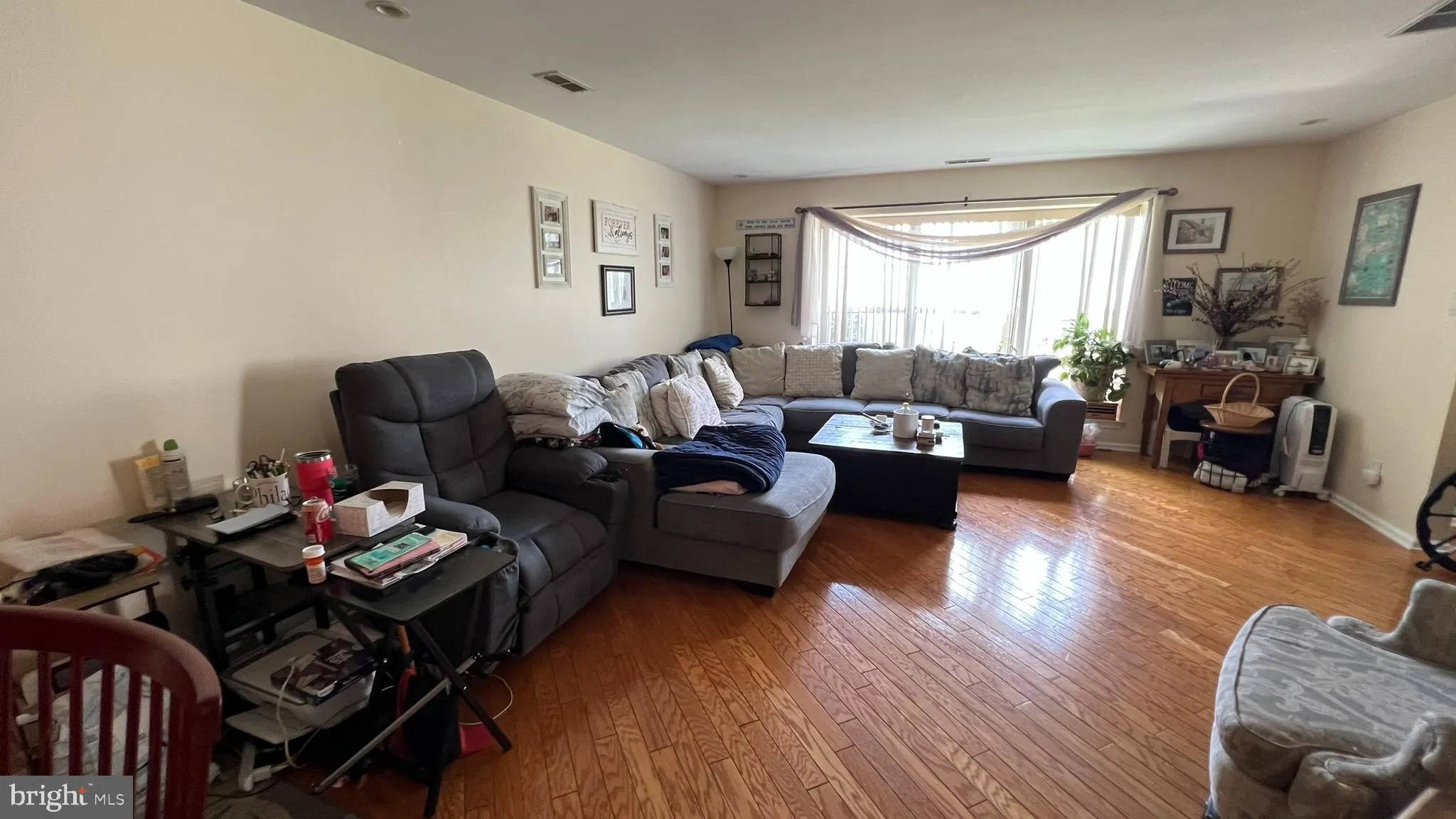 Blackwood, New Jersey 08012, United States, 2 Bedrooms Bedrooms, ,3 BathroomsBathrooms,Residential,Pending,130759