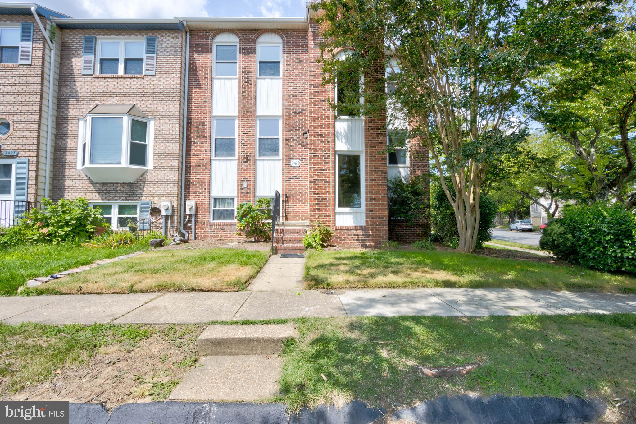 CROFTON VILLAGE - Residential