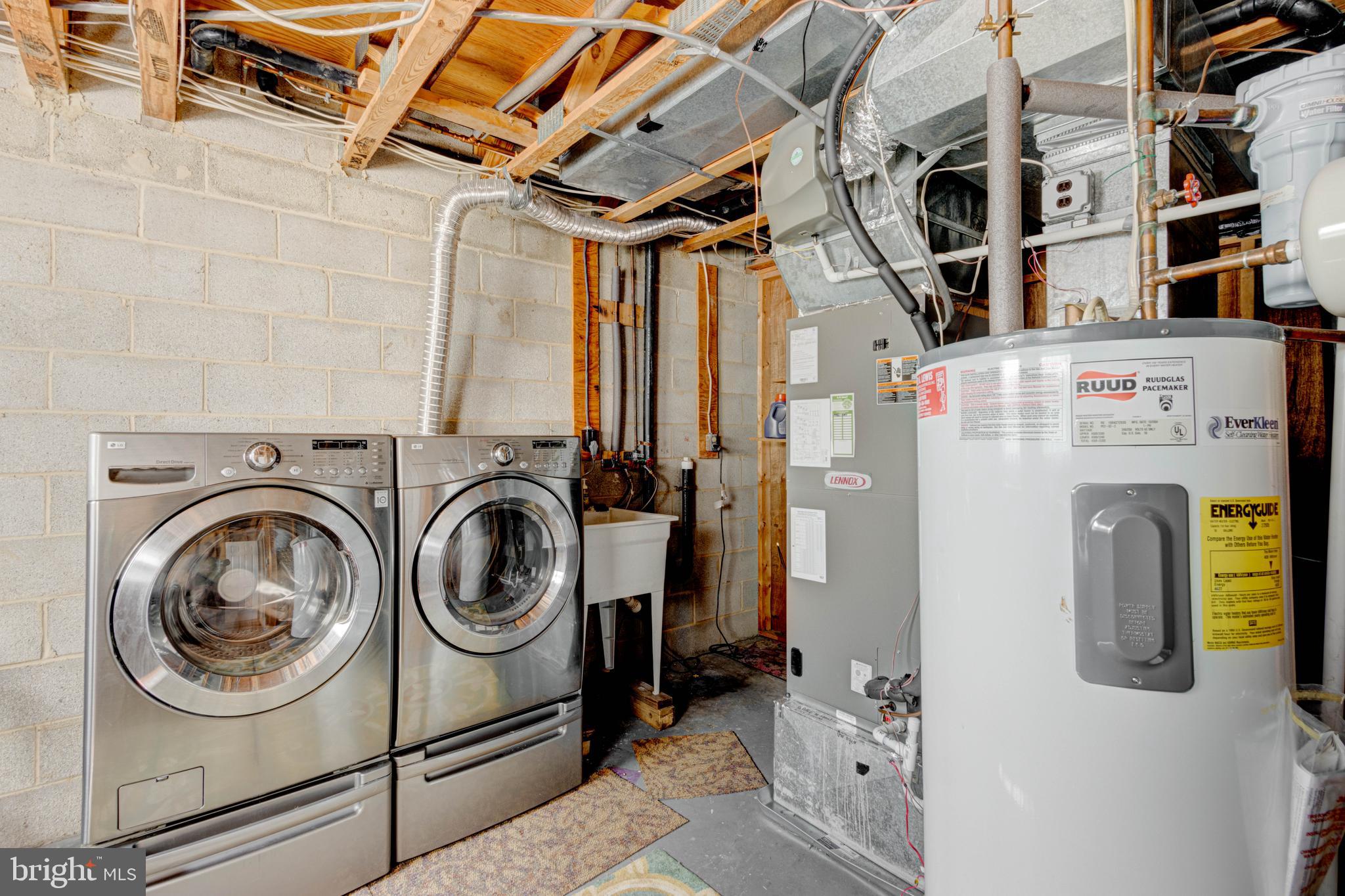 CROFTON VILLAGE - Residential