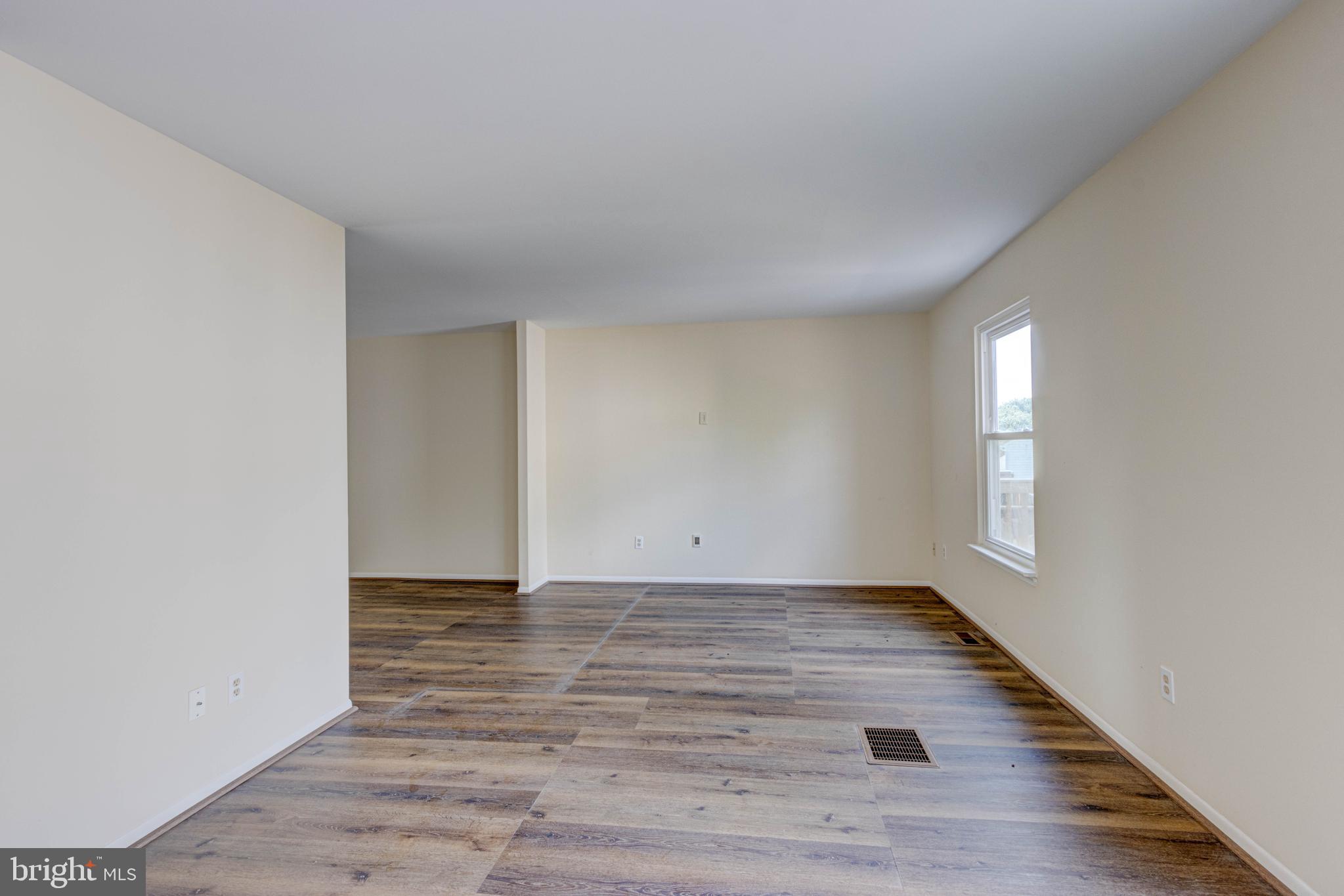 CROFTON VILLAGE - Residential