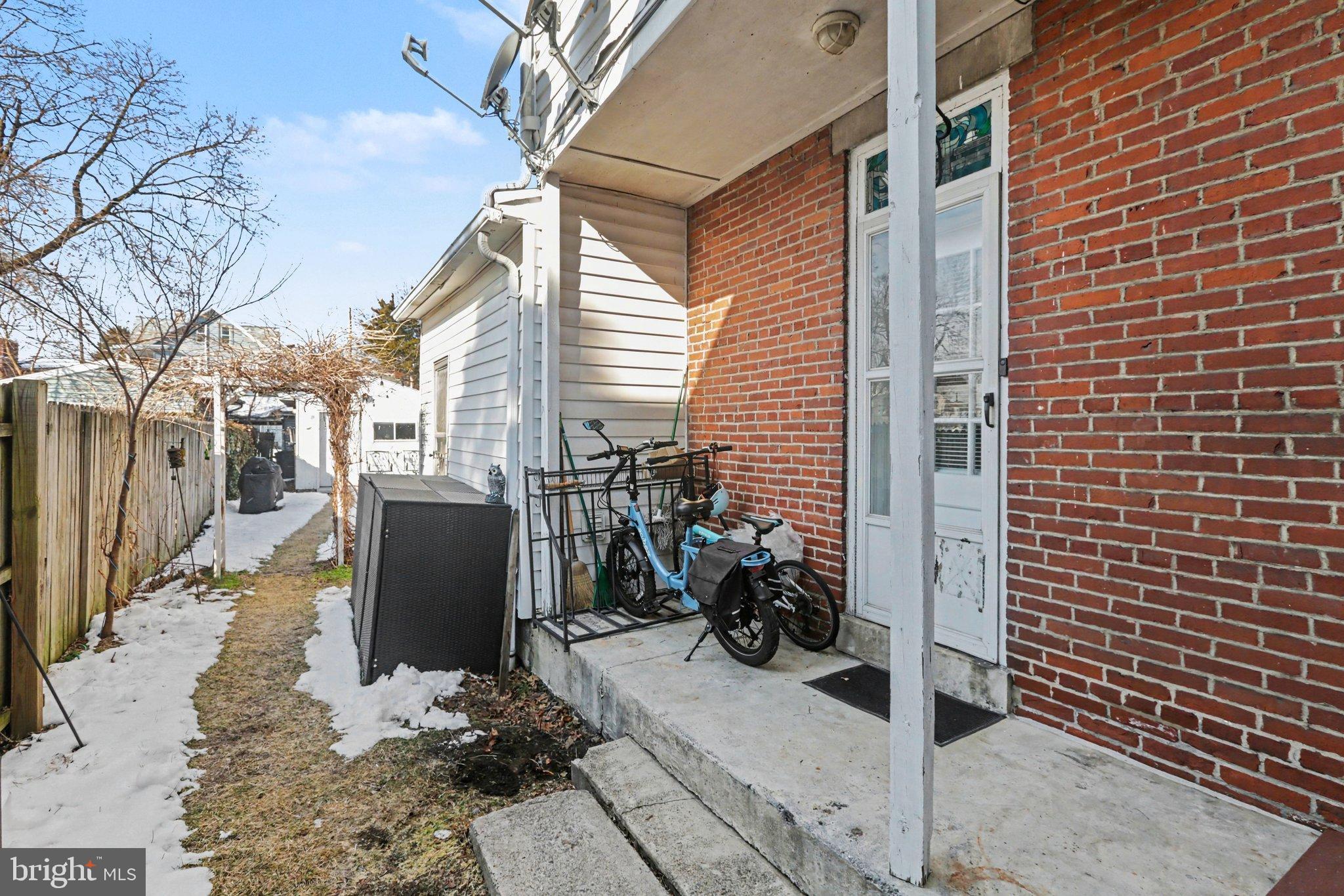 EAST PENNSBORO - Residential