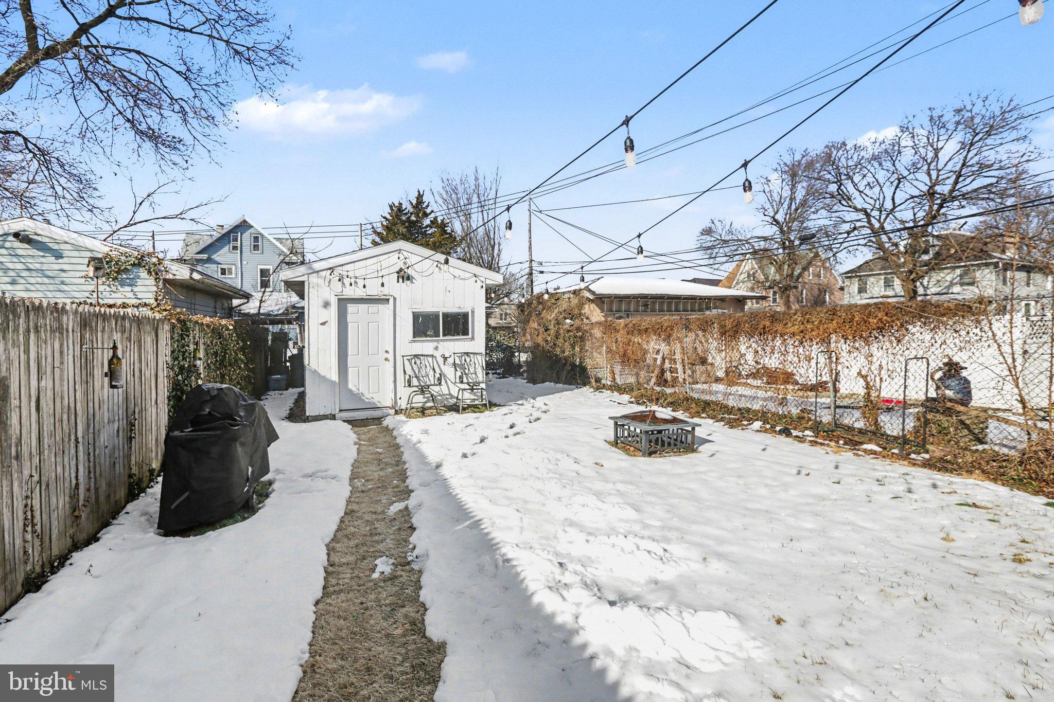 EAST PENNSBORO - Residential