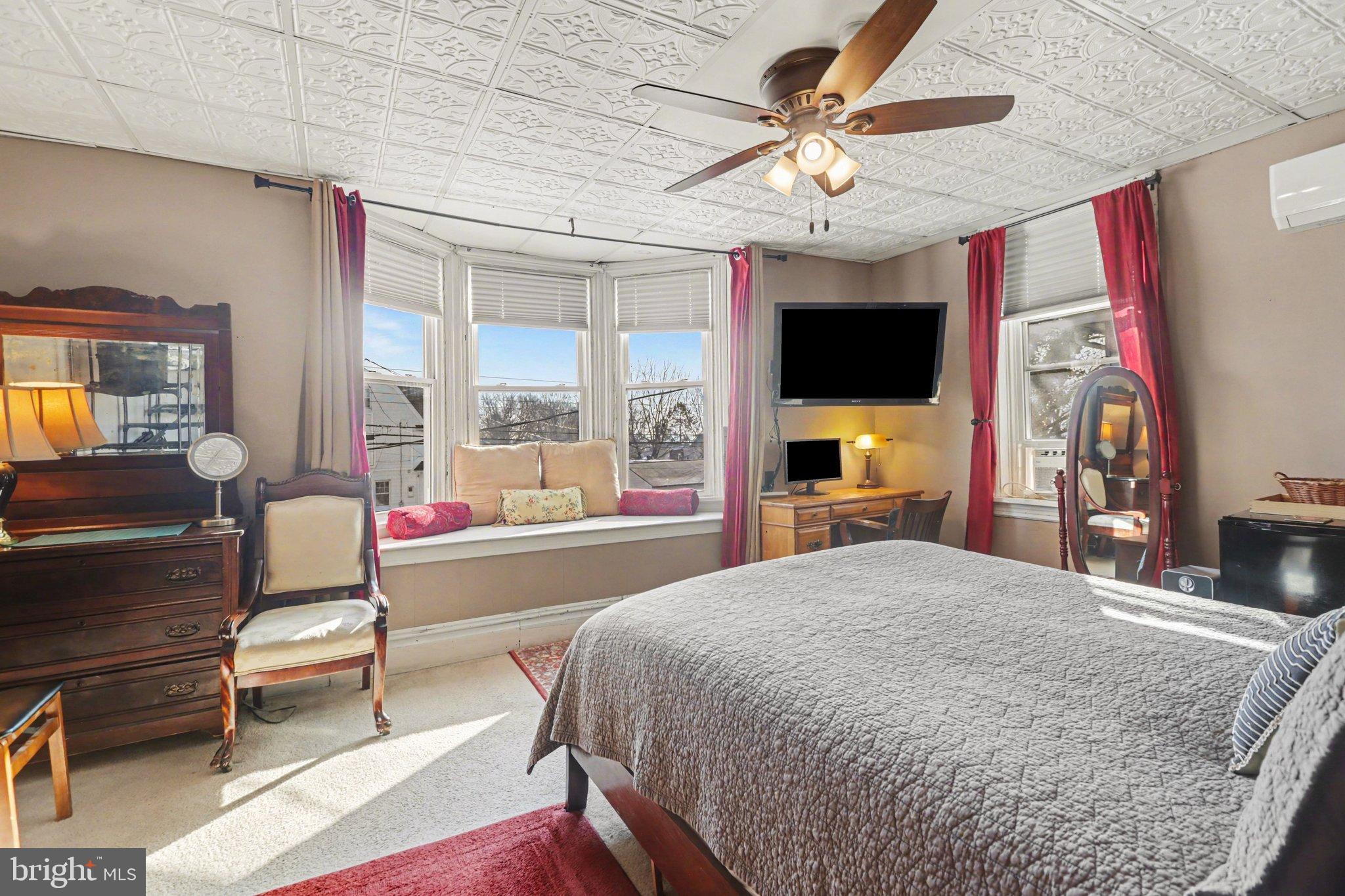 EAST PENNSBORO - Residential