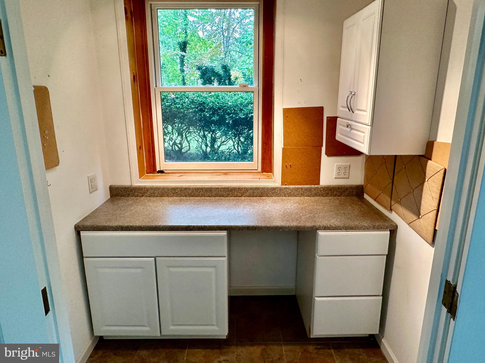 CLEARVIEW HEIGHTS - Residential Lease