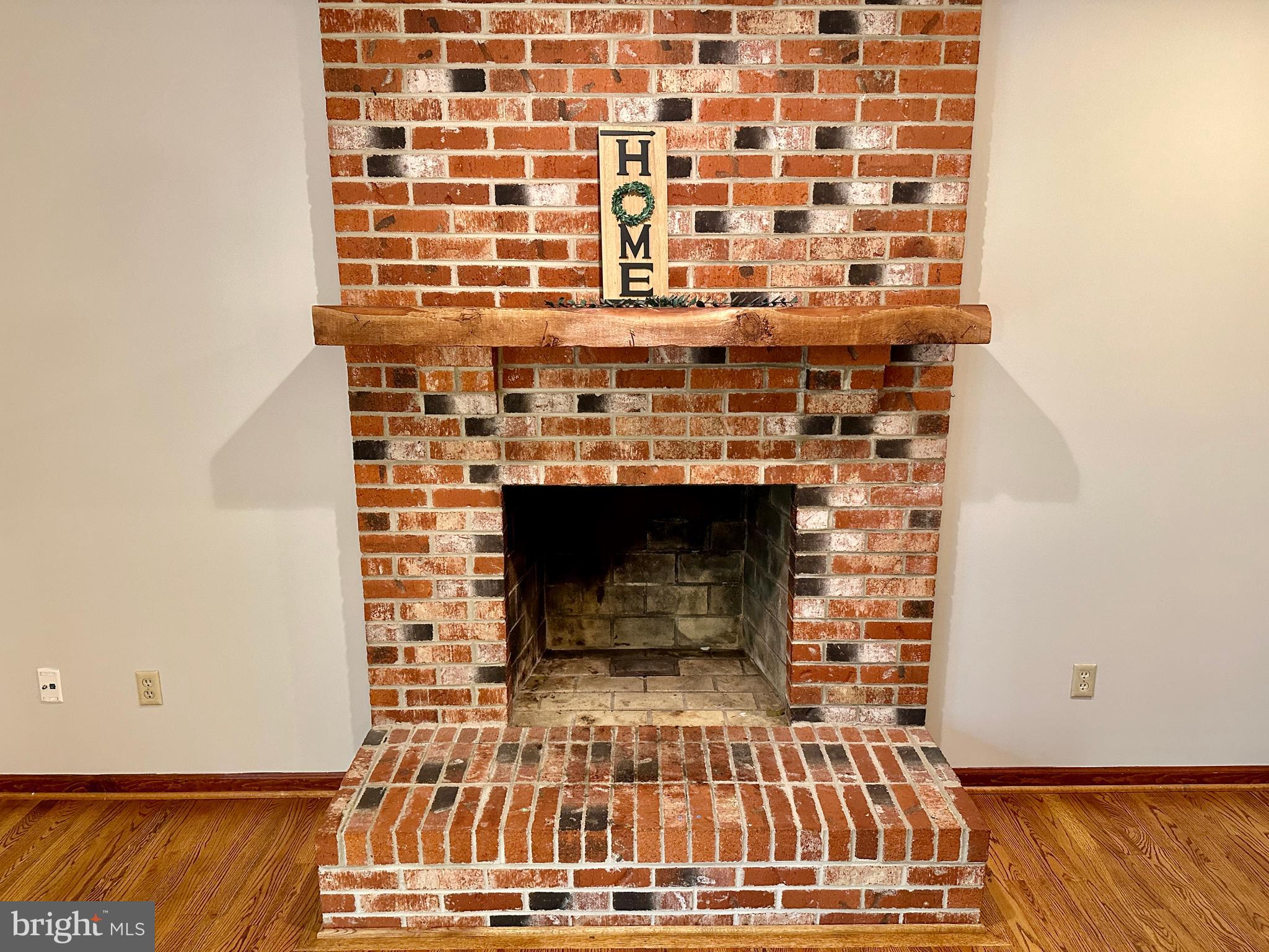 CLEARVIEW HEIGHTS - Residential Lease