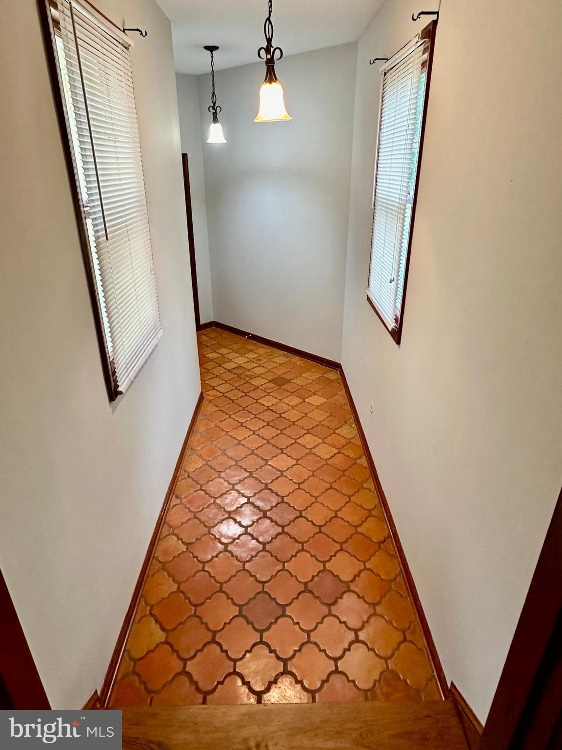 CLEARVIEW HEIGHTS - Residential Lease