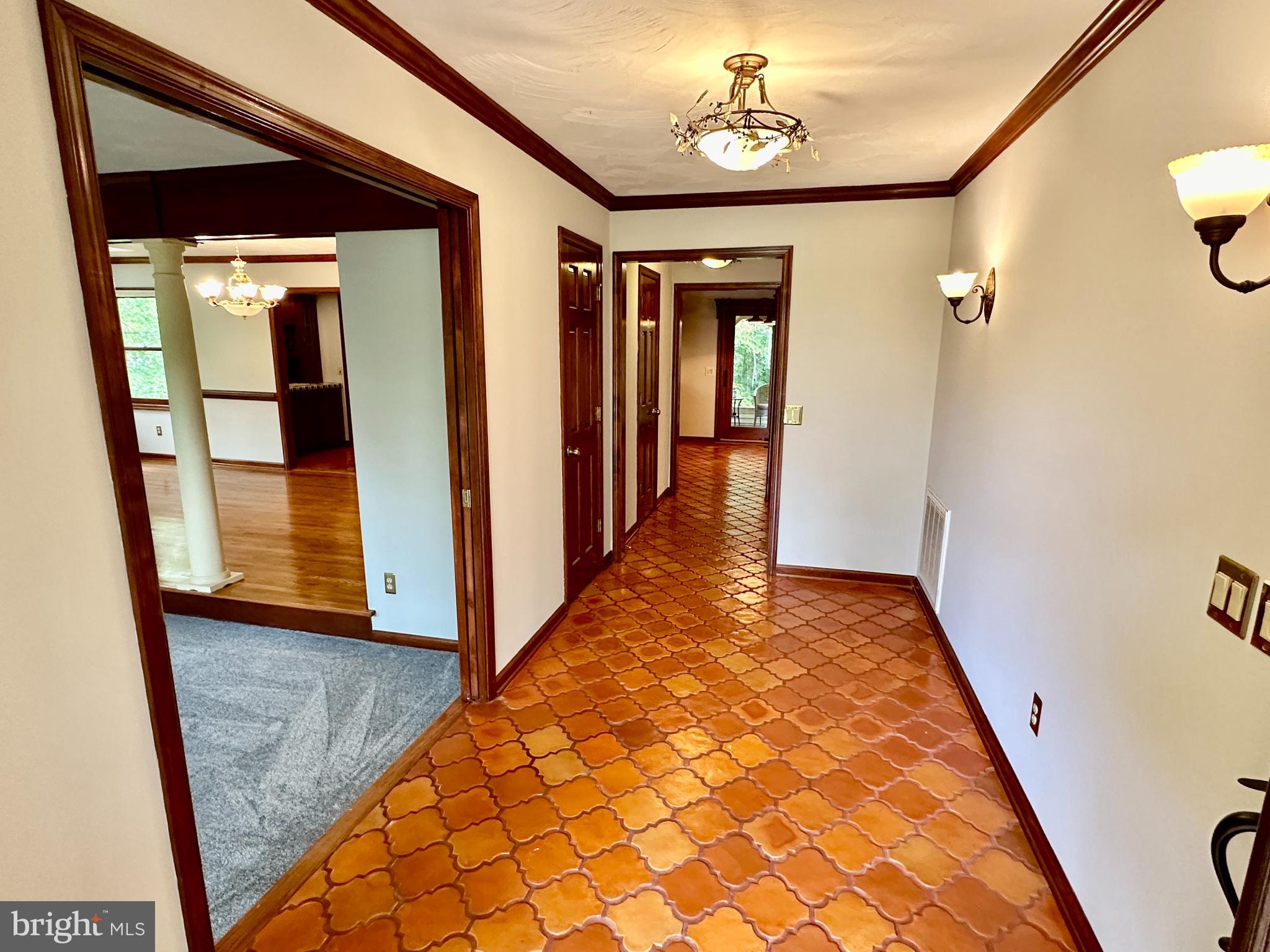 CLEARVIEW HEIGHTS - Residential Lease