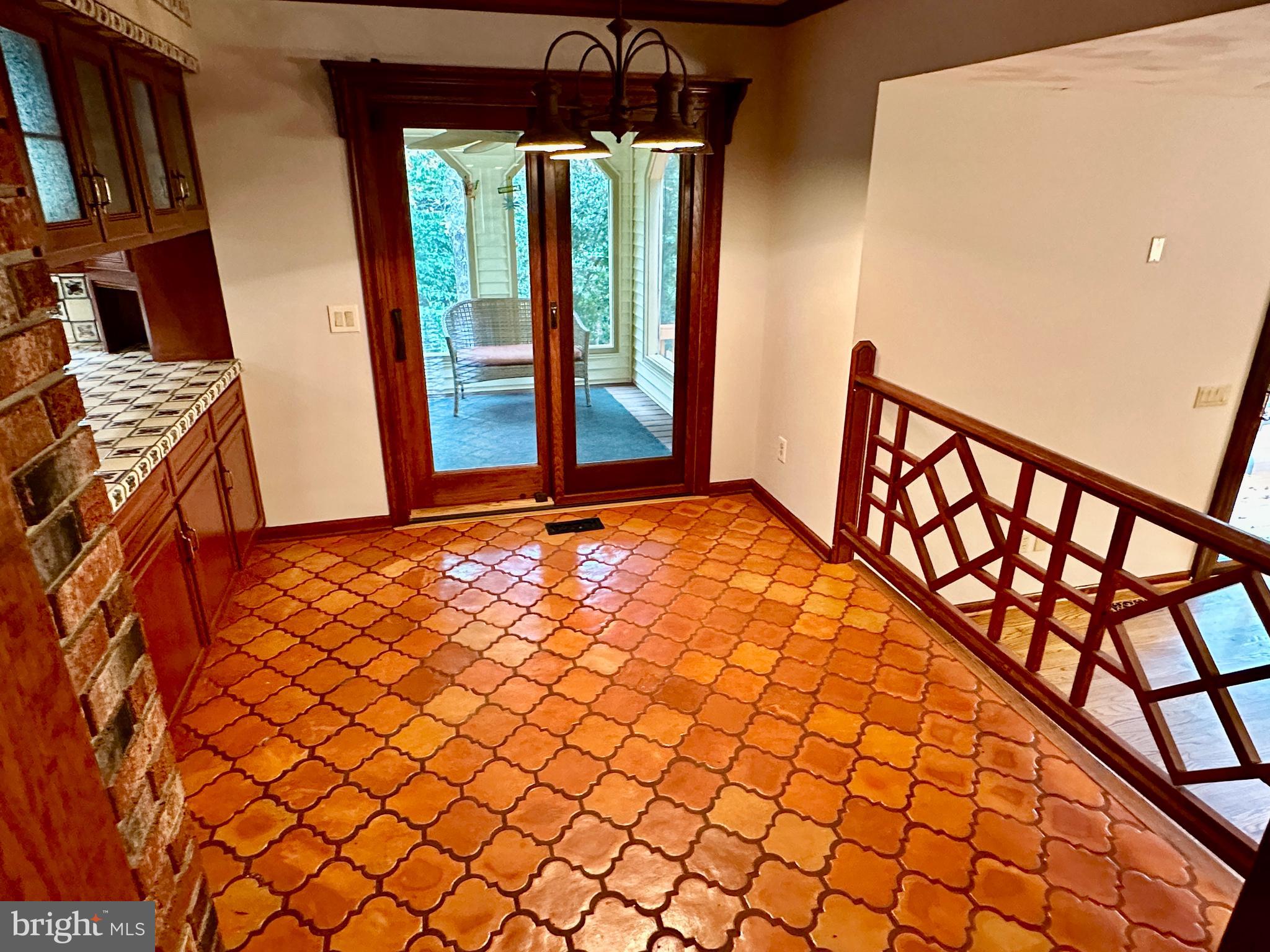 CLEARVIEW HEIGHTS - Residential Lease