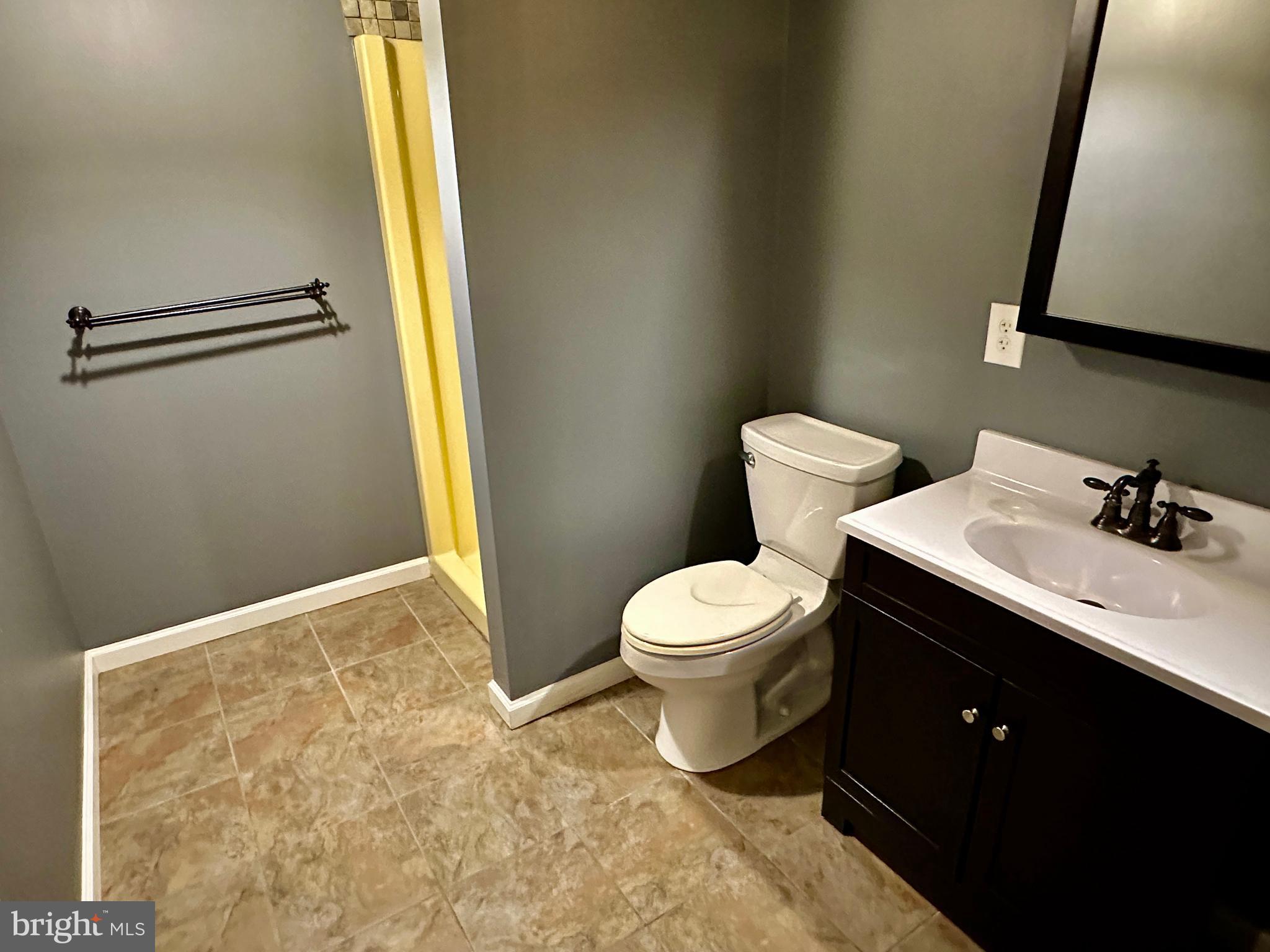 CLEARVIEW HEIGHTS - Residential Lease