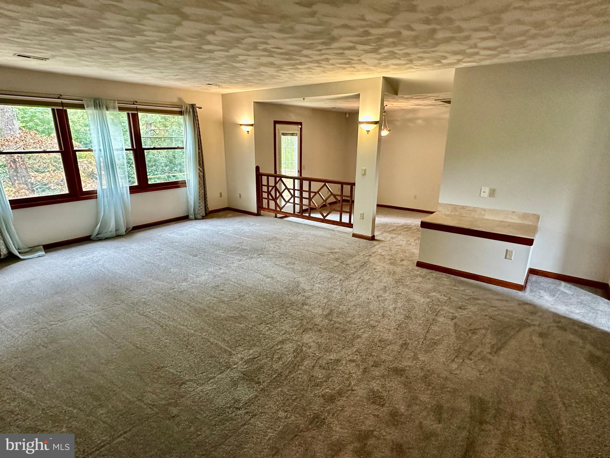 CLEARVIEW HEIGHTS - Residential Lease