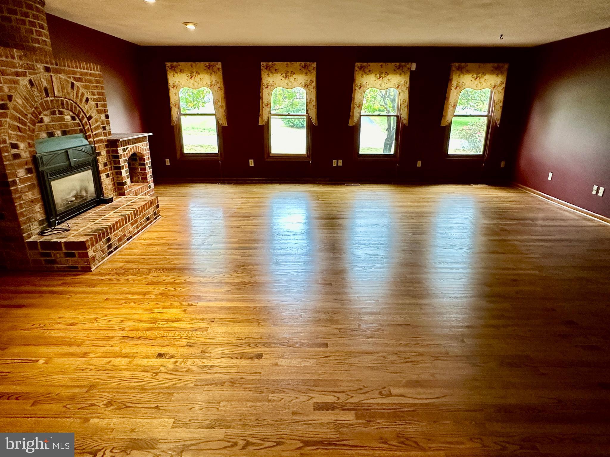 CLEARVIEW HEIGHTS - Residential Lease