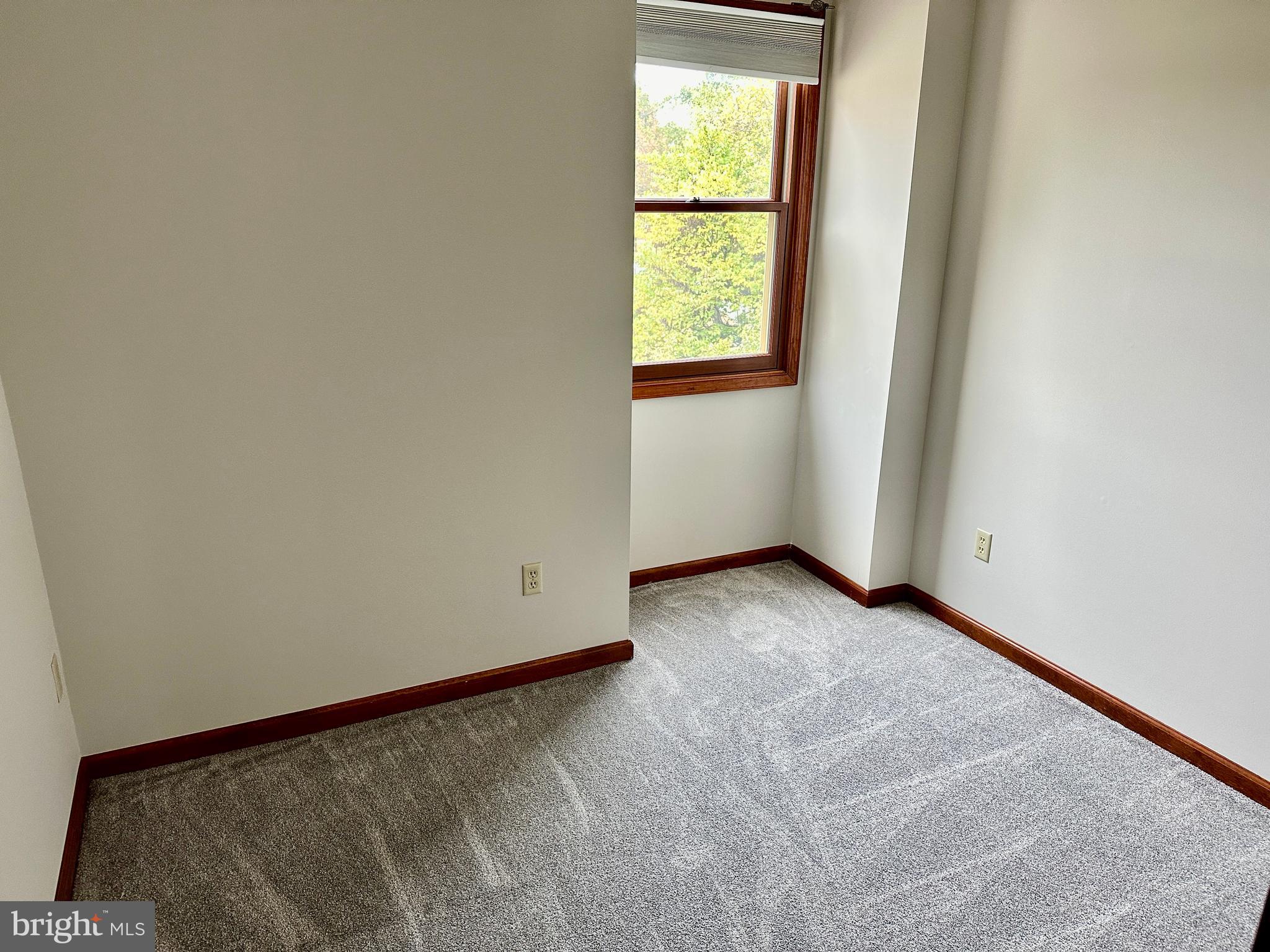 CLEARVIEW HEIGHTS - Residential Lease