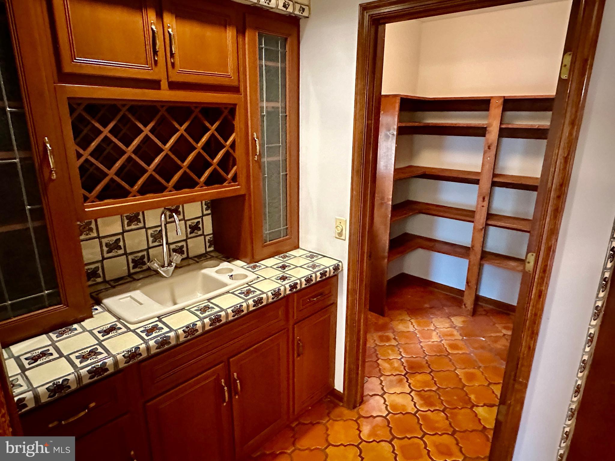 CLEARVIEW HEIGHTS - Residential Lease