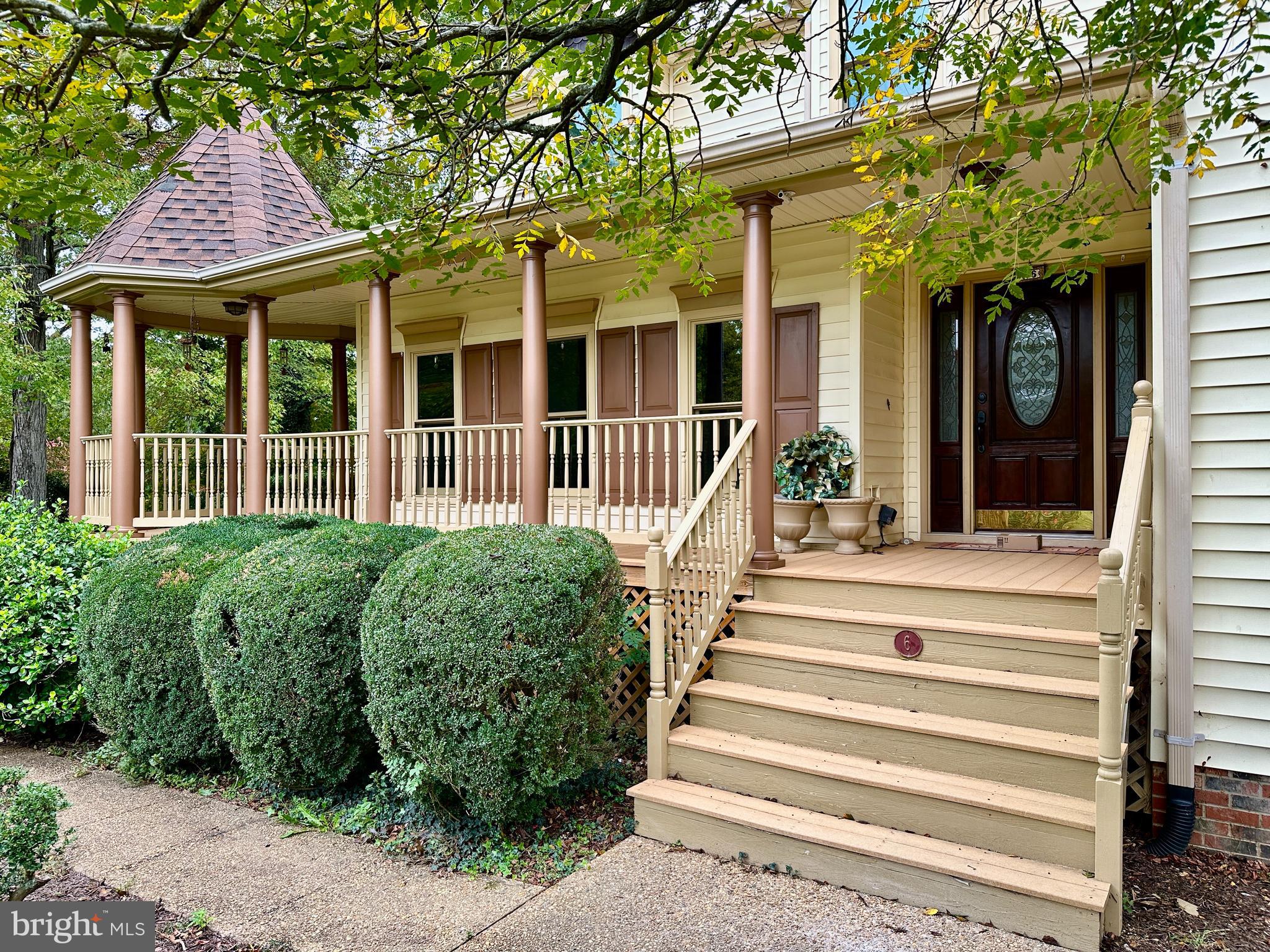 CLEARVIEW HEIGHTS - Residential Lease