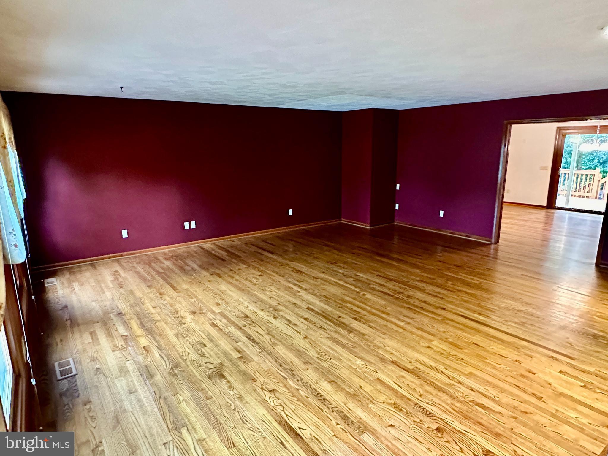 CLEARVIEW HEIGHTS - Residential Lease