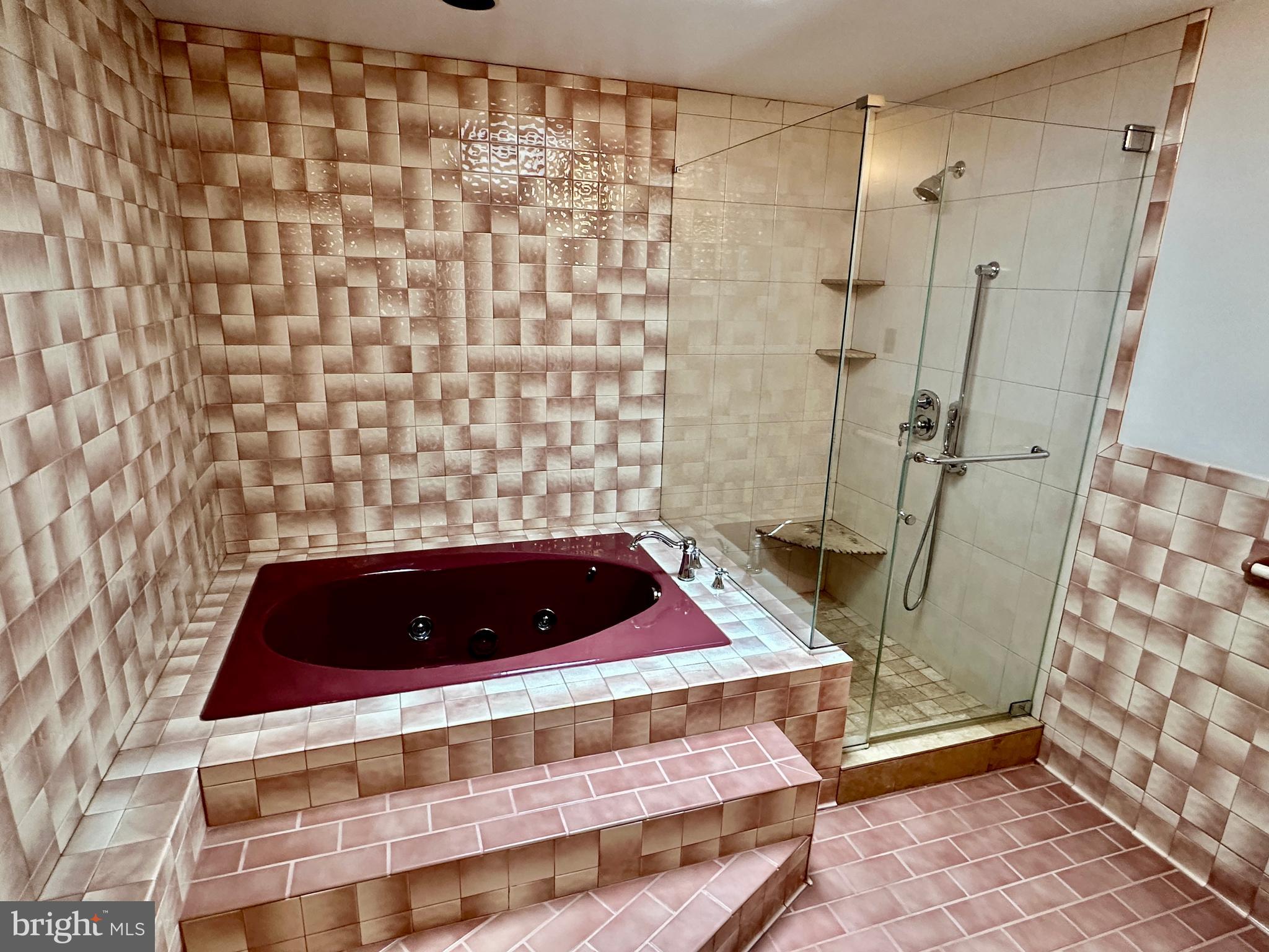 CLEARVIEW HEIGHTS - Residential Lease