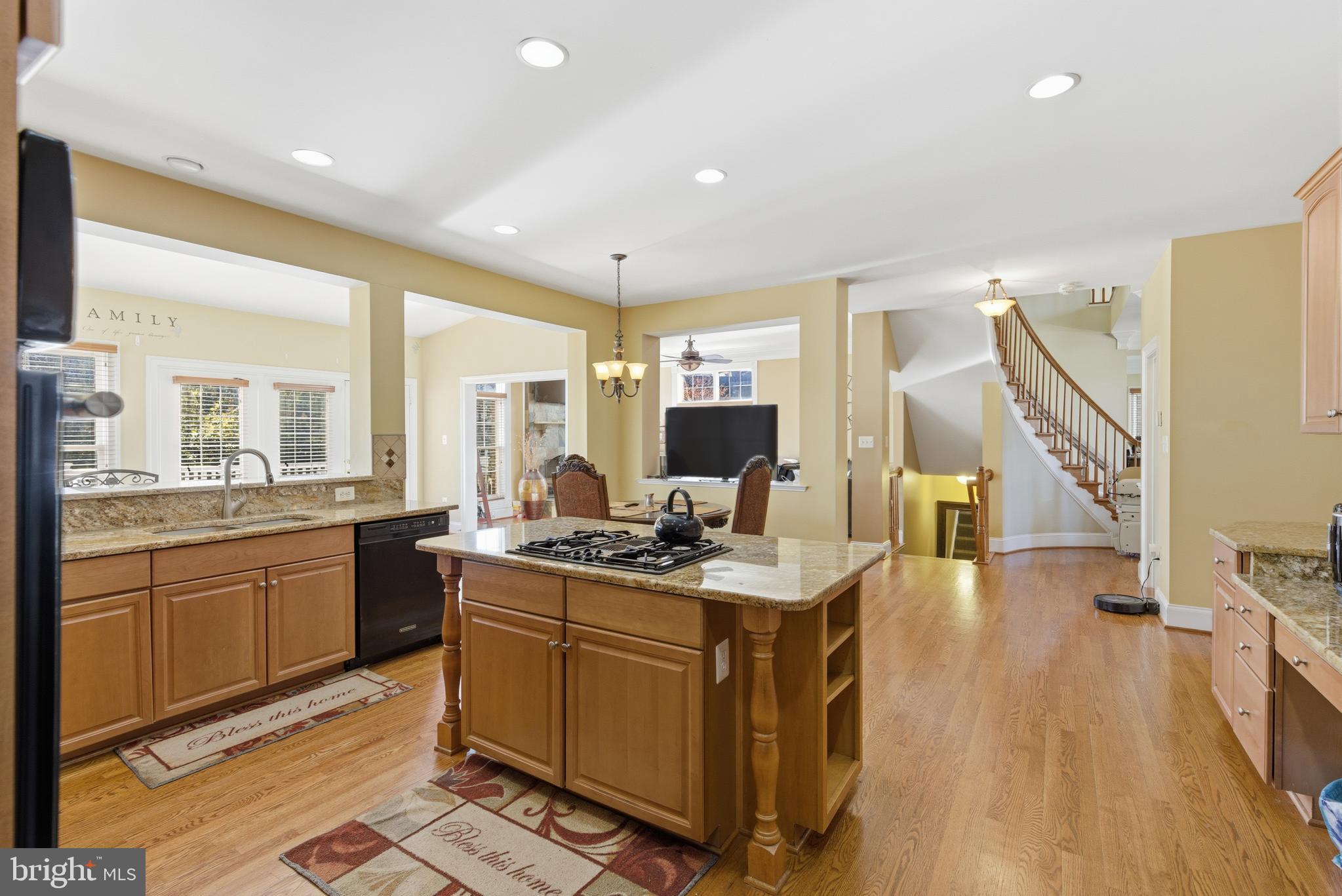 AUTUMN HILLS - Residential