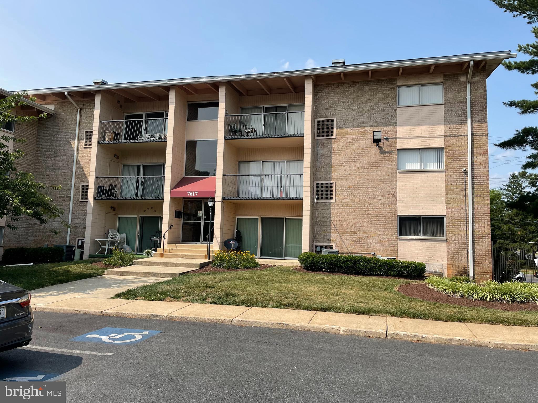 Buy this condo and fix to taste. Investor and handyman special. One bedroom and one bathroom. Sold as-is. Beautiful hardwood floor under carpet in most areas. Buyer assumes contract and pays all closing costs, After repair value $140,000. Rent for $1,500 a month