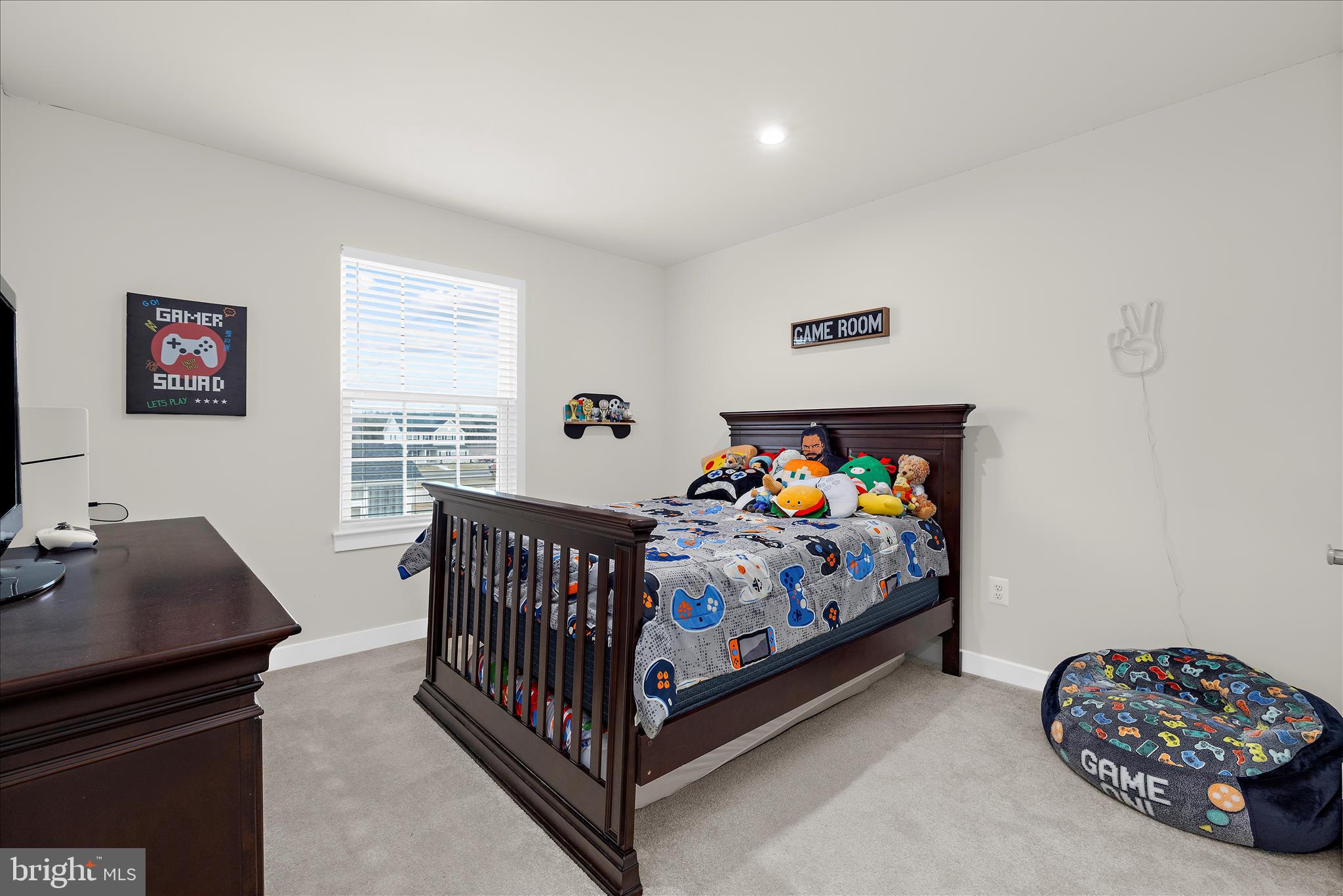 CHURCH HILL HUNT - Residential