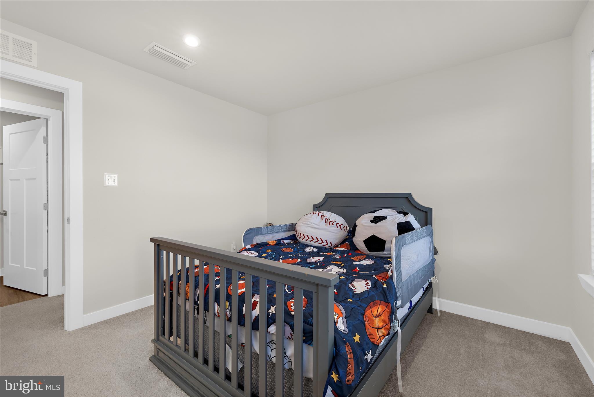 CHURCH HILL HUNT - Residential