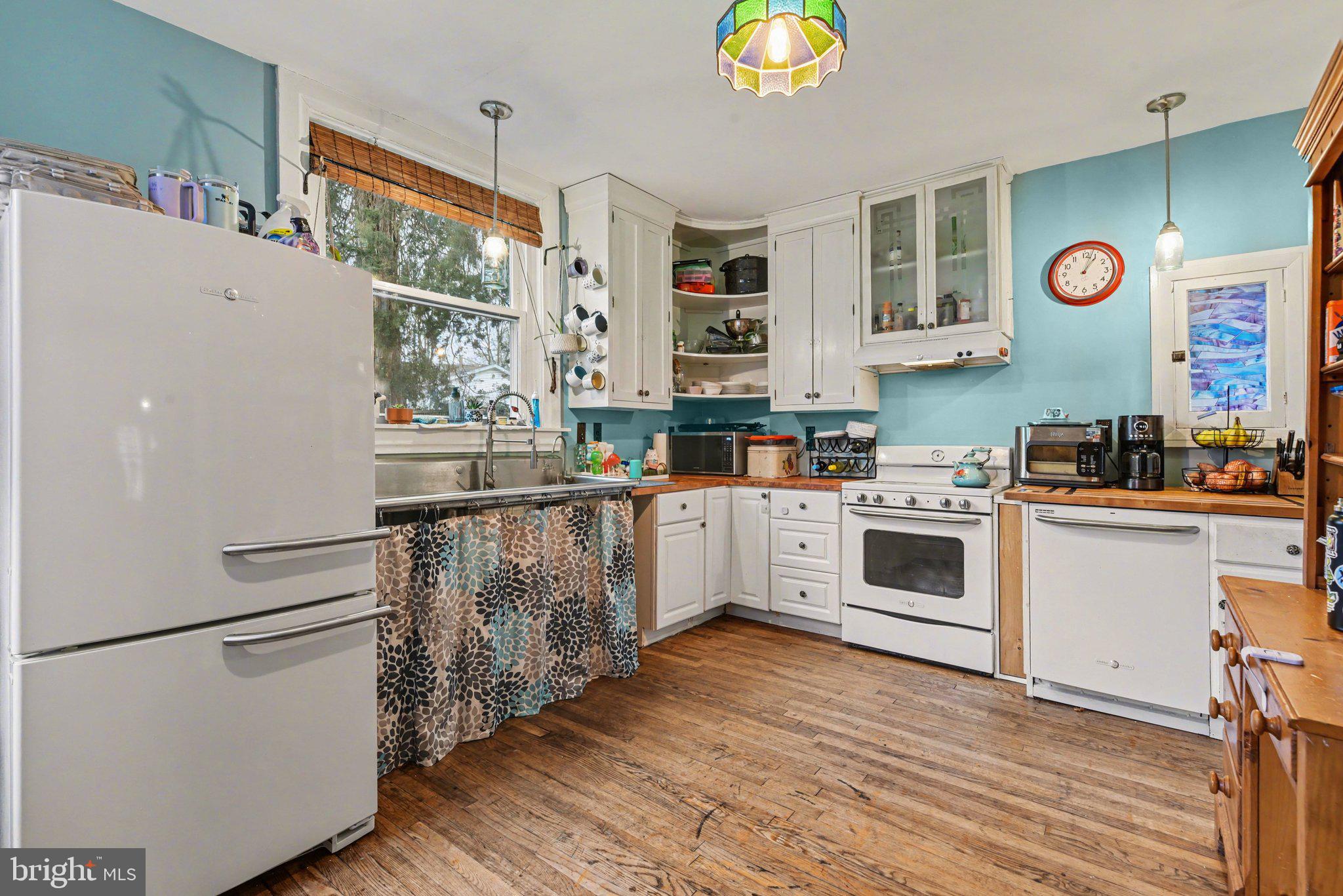 NEWVILLE BOROUGH - Residential