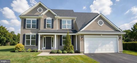 208 FARLEIGH DRIVE SMYRNA DE 19977