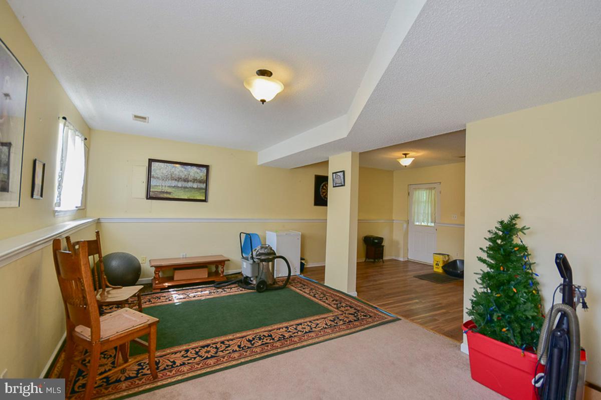 SPRINGFIELD VILLAGE - Residential