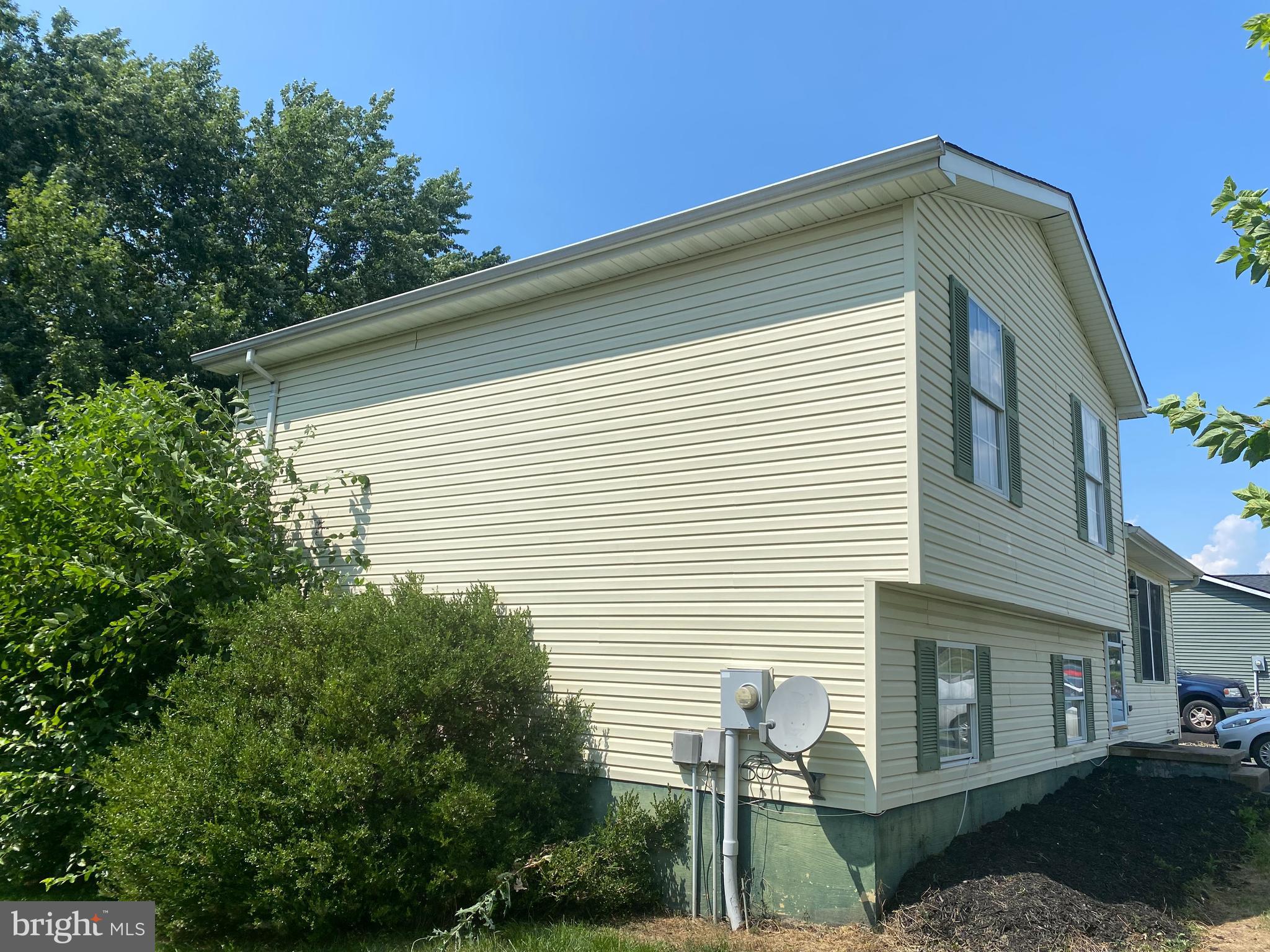 SPRINGFIELD VILLAGE - Residential