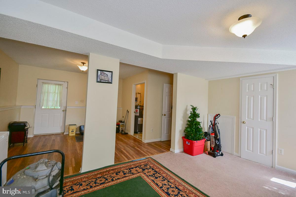 SPRINGFIELD VILLAGE - Residential