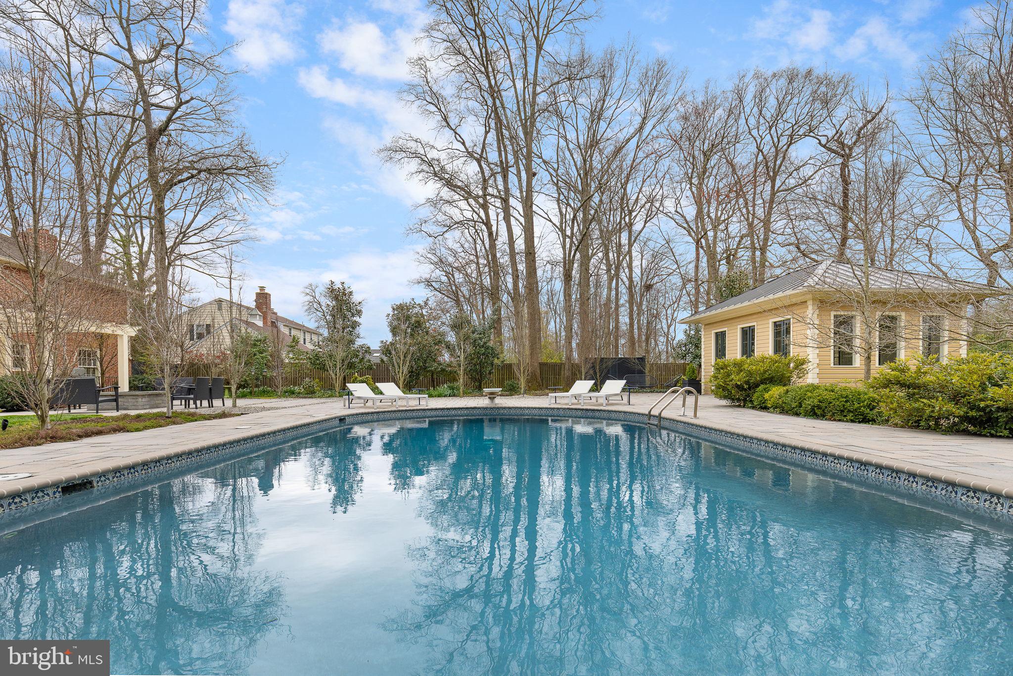 RIVER BEND ESTATES - Residential