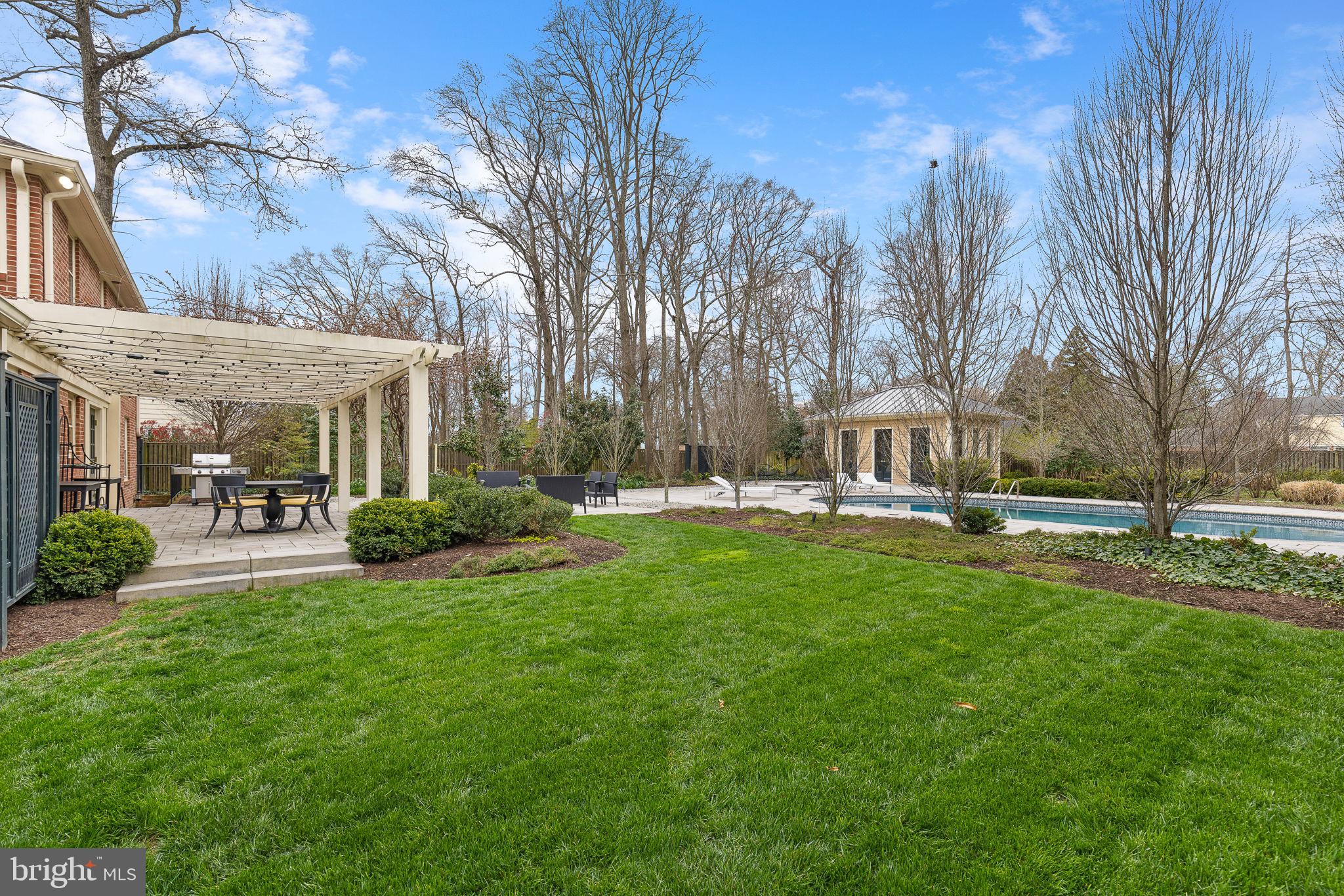 RIVER BEND ESTATES - Residential