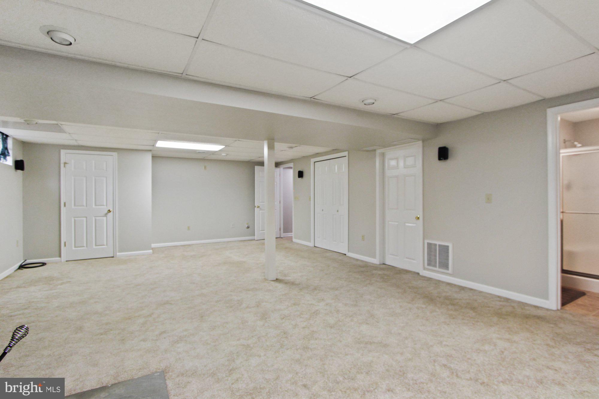 GLEN ROCK - Residential