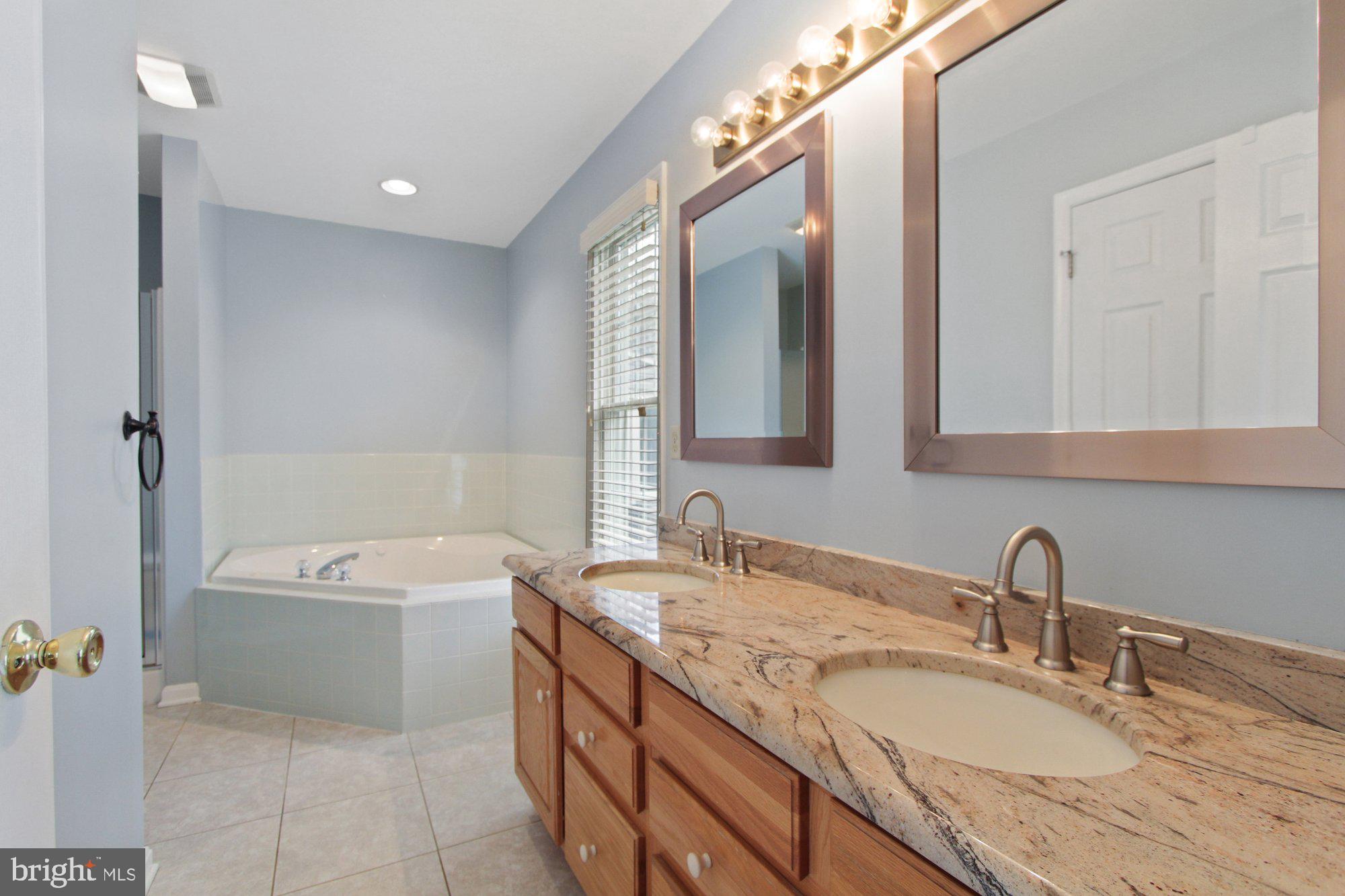 GLEN ROCK - Residential