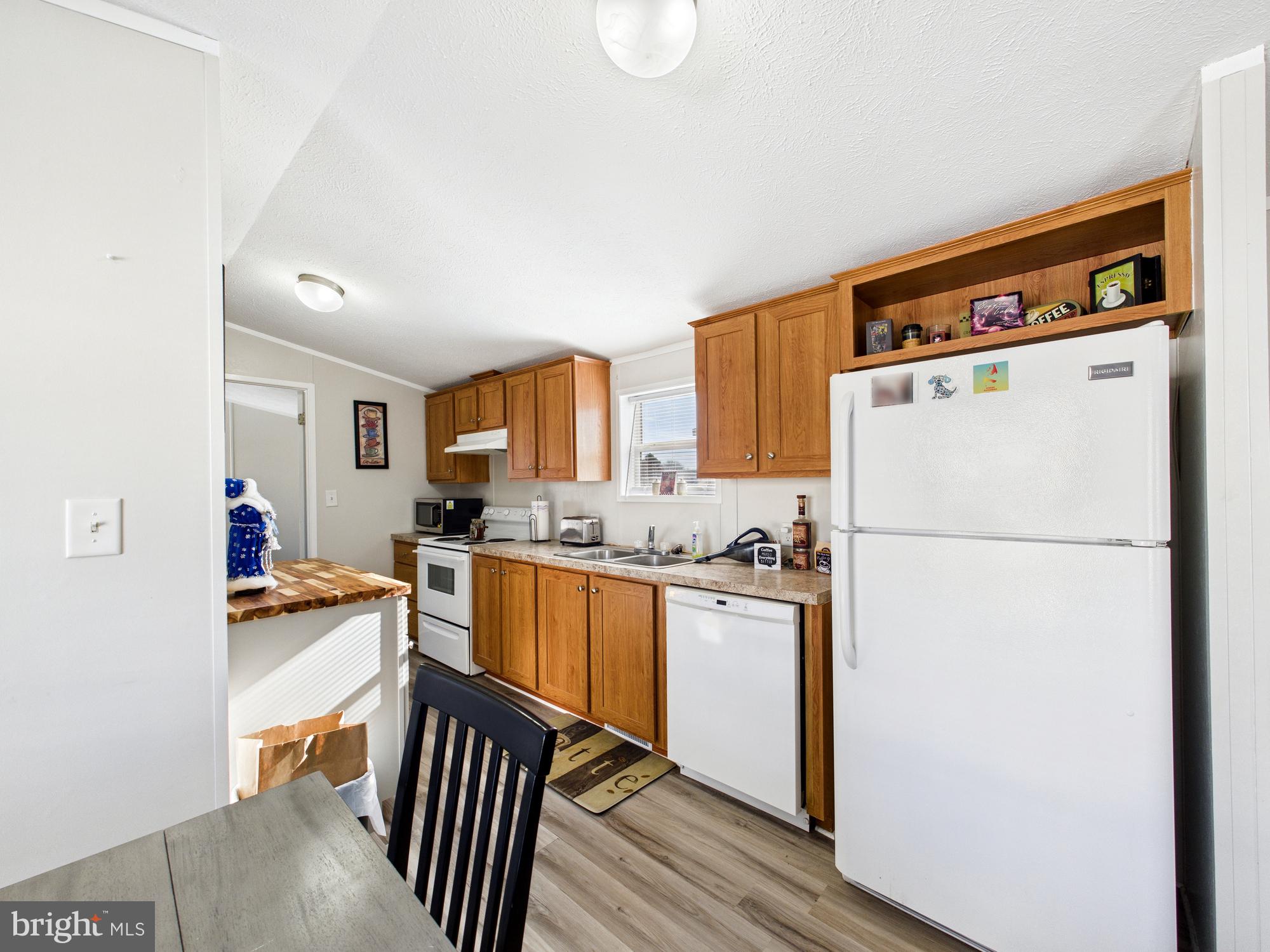 BRIARWOOD MANOR TR PK - Residential