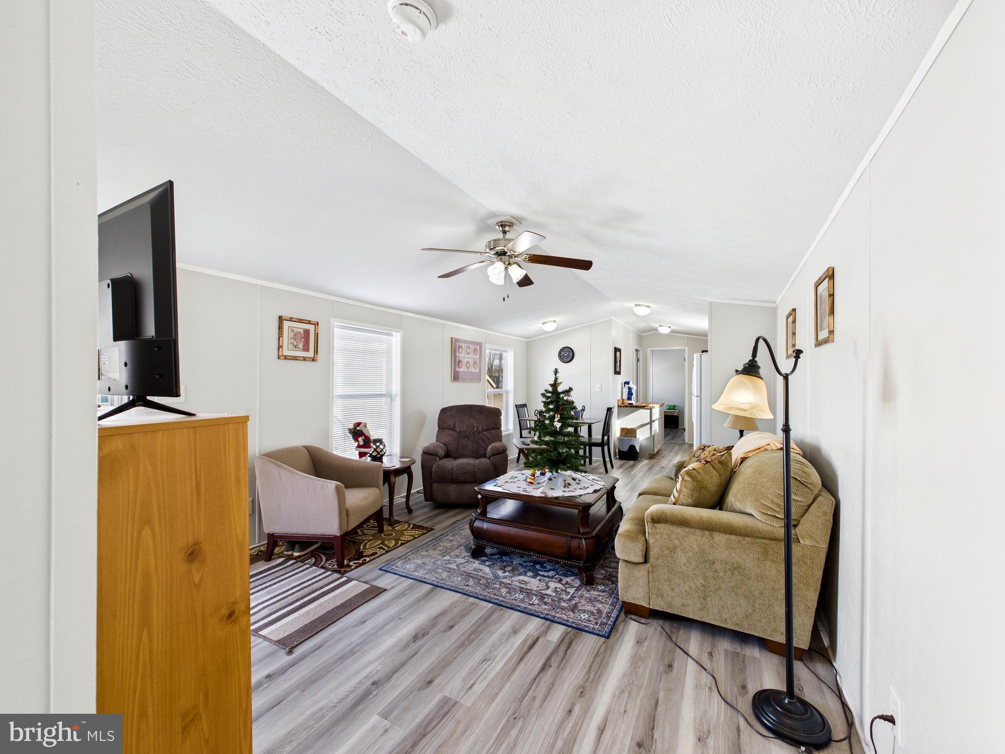 BRIARWOOD MANOR TR PK - Residential