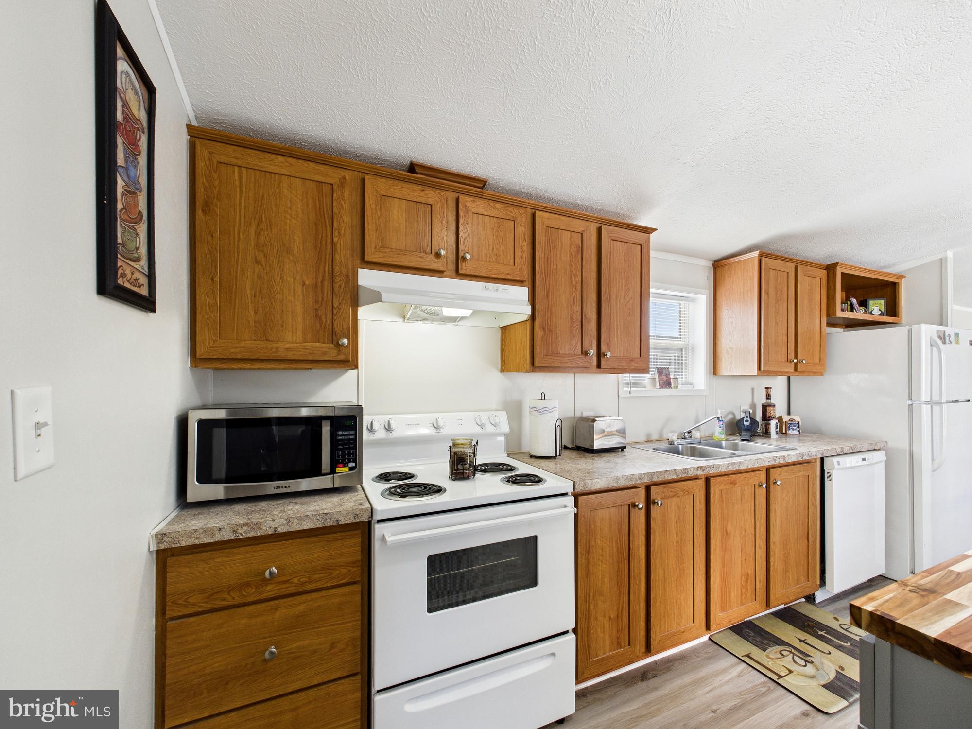 BRIARWOOD MANOR TR PK - Residential