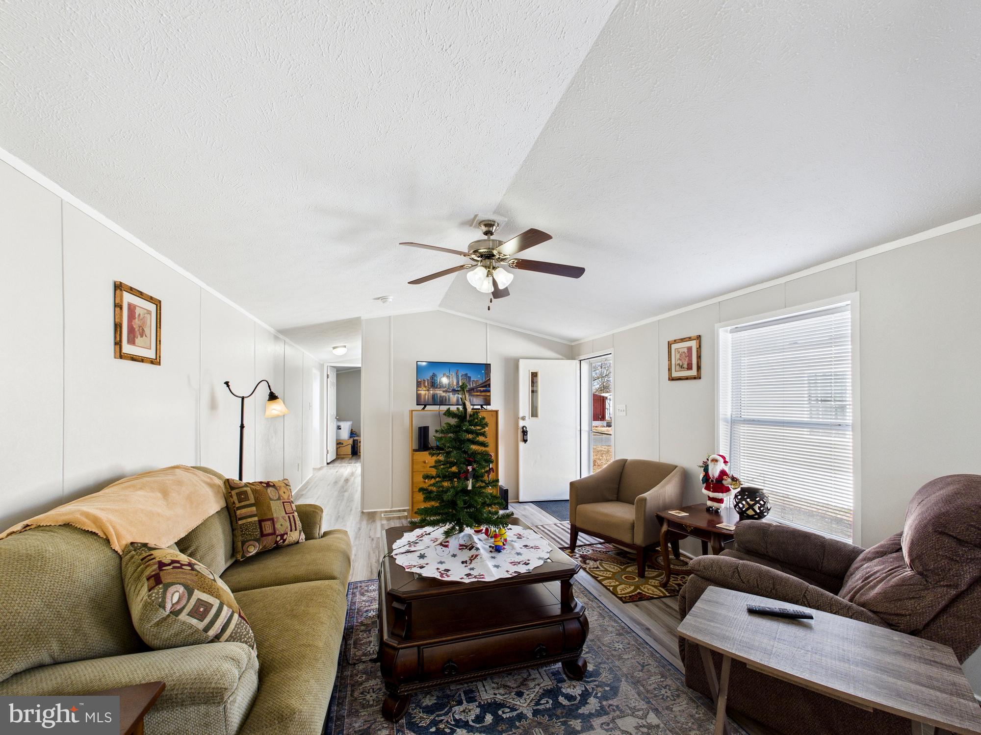 BRIARWOOD MANOR TR PK - Residential