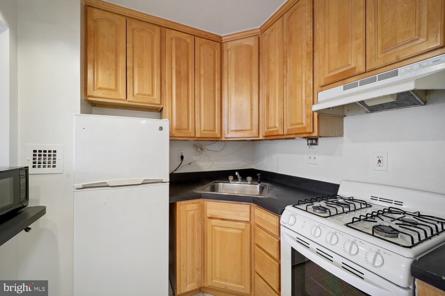 FRIENDSHIP HEIGHTS - Residential