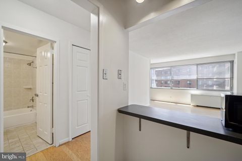 Photo of 5500 Friendship Boulevard #1520N, Chevy Chase, MD 20815 (MLS # MDMC2129714)