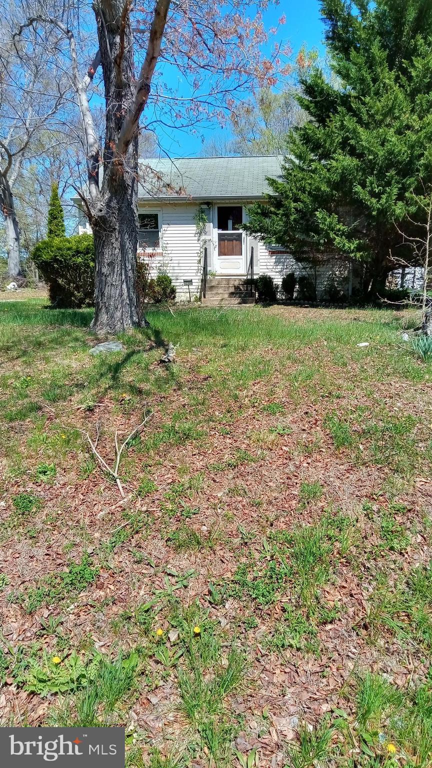 CLINTON WOODS - Residential