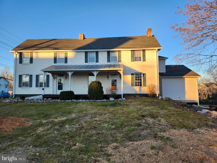 Beautiful duplex in Bunker Hill features 4 bedrooms, 2.5 bathrooms, kitchen w/dining area, living room, washer and dryer and yard.  Electric and water/sewer are included.