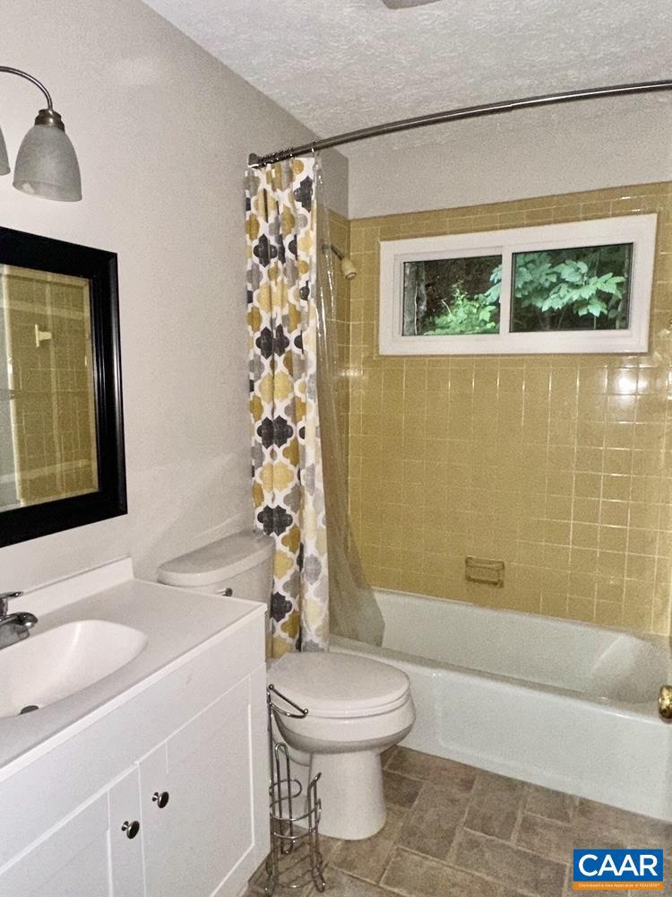 JEFFERSON PARK - Residential Income