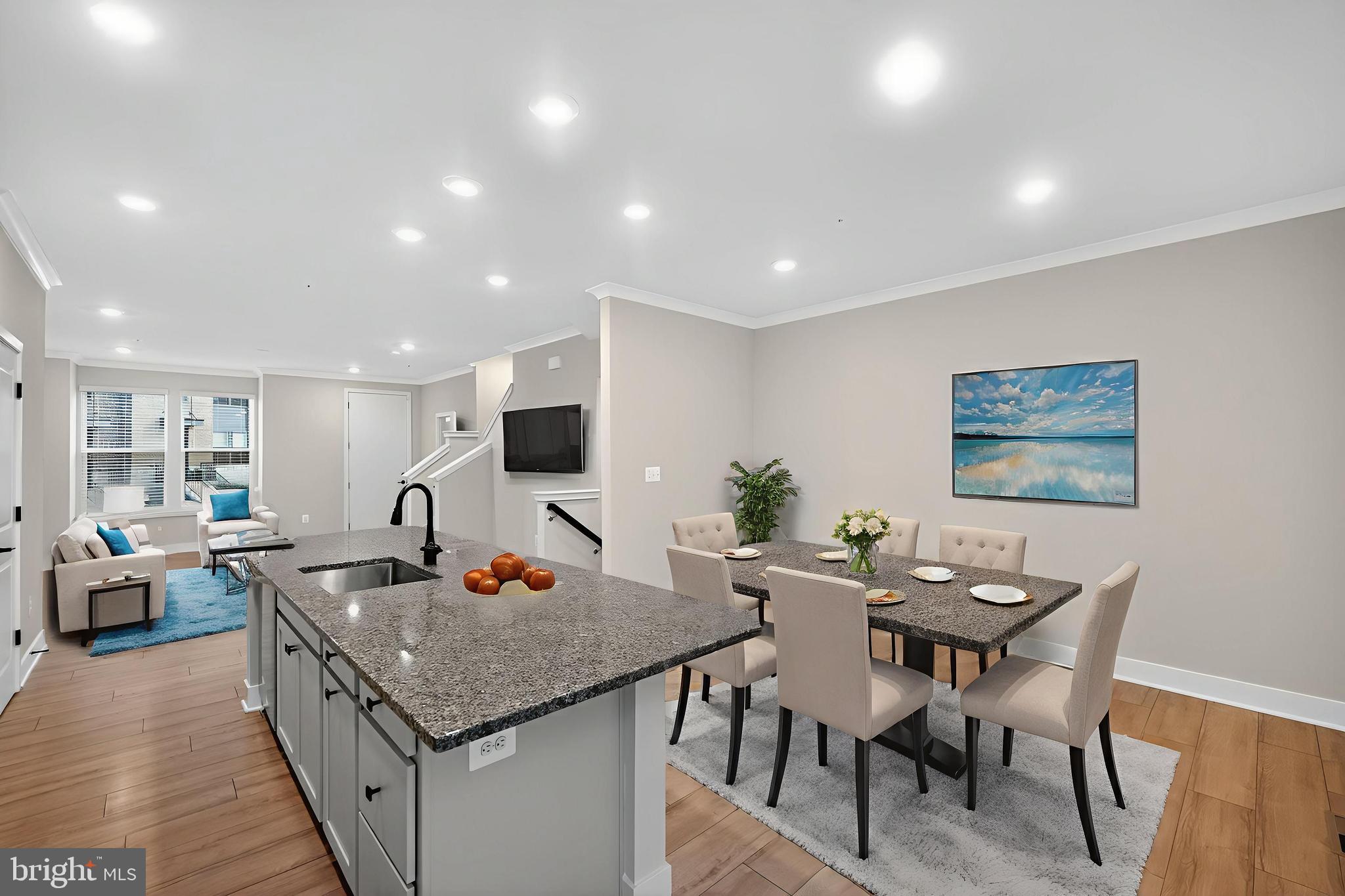 MEDFIELD - Residential